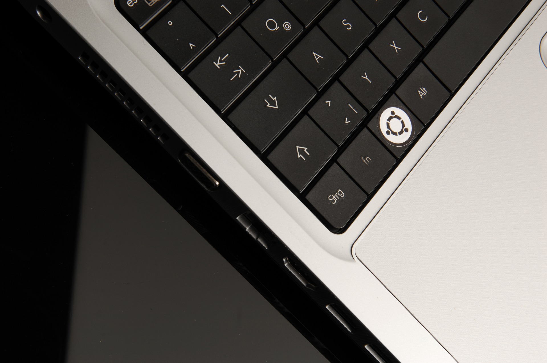 Programiści mogą tworzyć własne dystrybucje Linuksa dla Windowsa