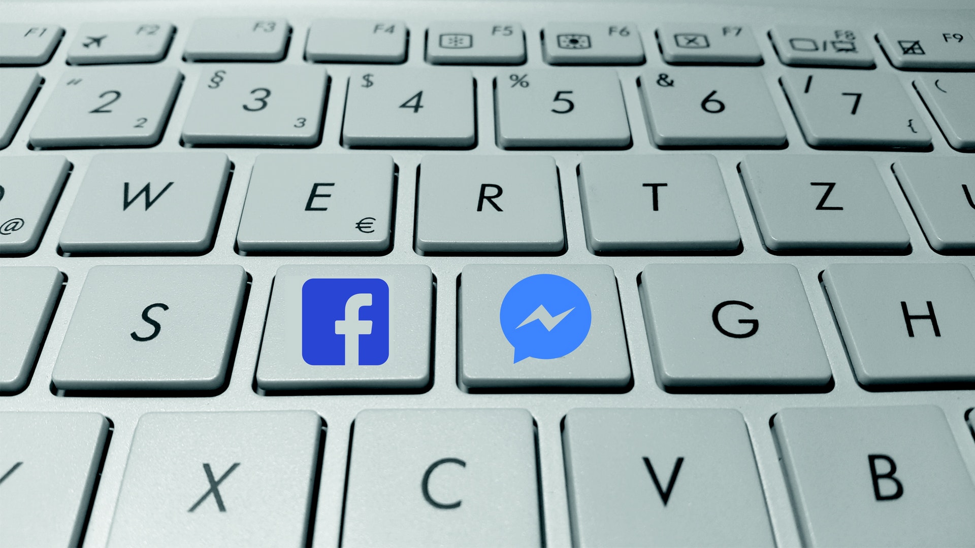 Facebook Container - sposób na to, żeby Facebook cię nie śledził