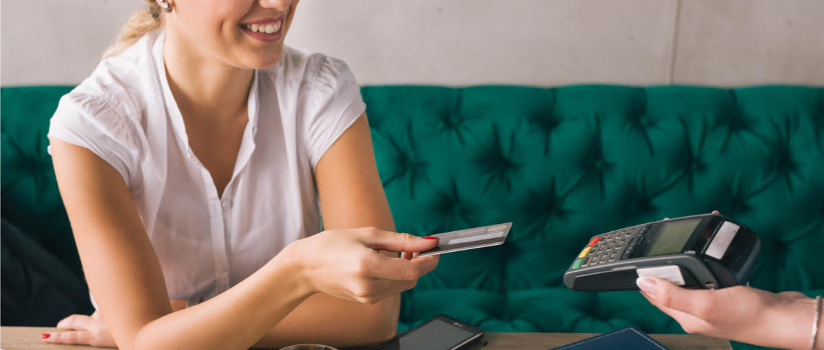 Smartfon zastąpi terminal płatniczy. Ruszył pilotaż systemu SoftPOS