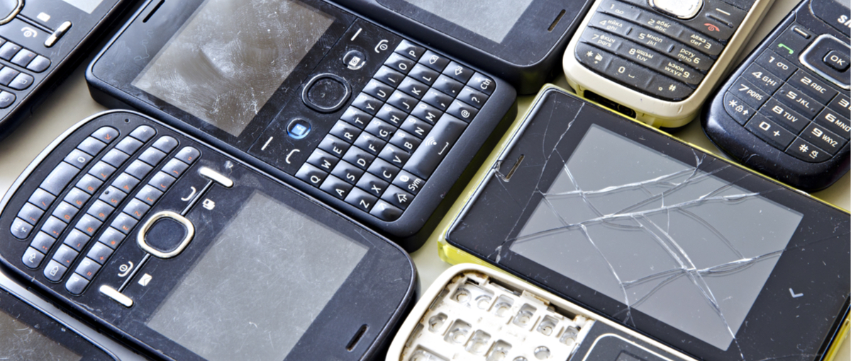 Ekolodzy powinni się temu przyjrzeć - smartfon z Androidem z 2015 r. to trup. Apple sprzedaje i aktualizuje nawet starsze modele