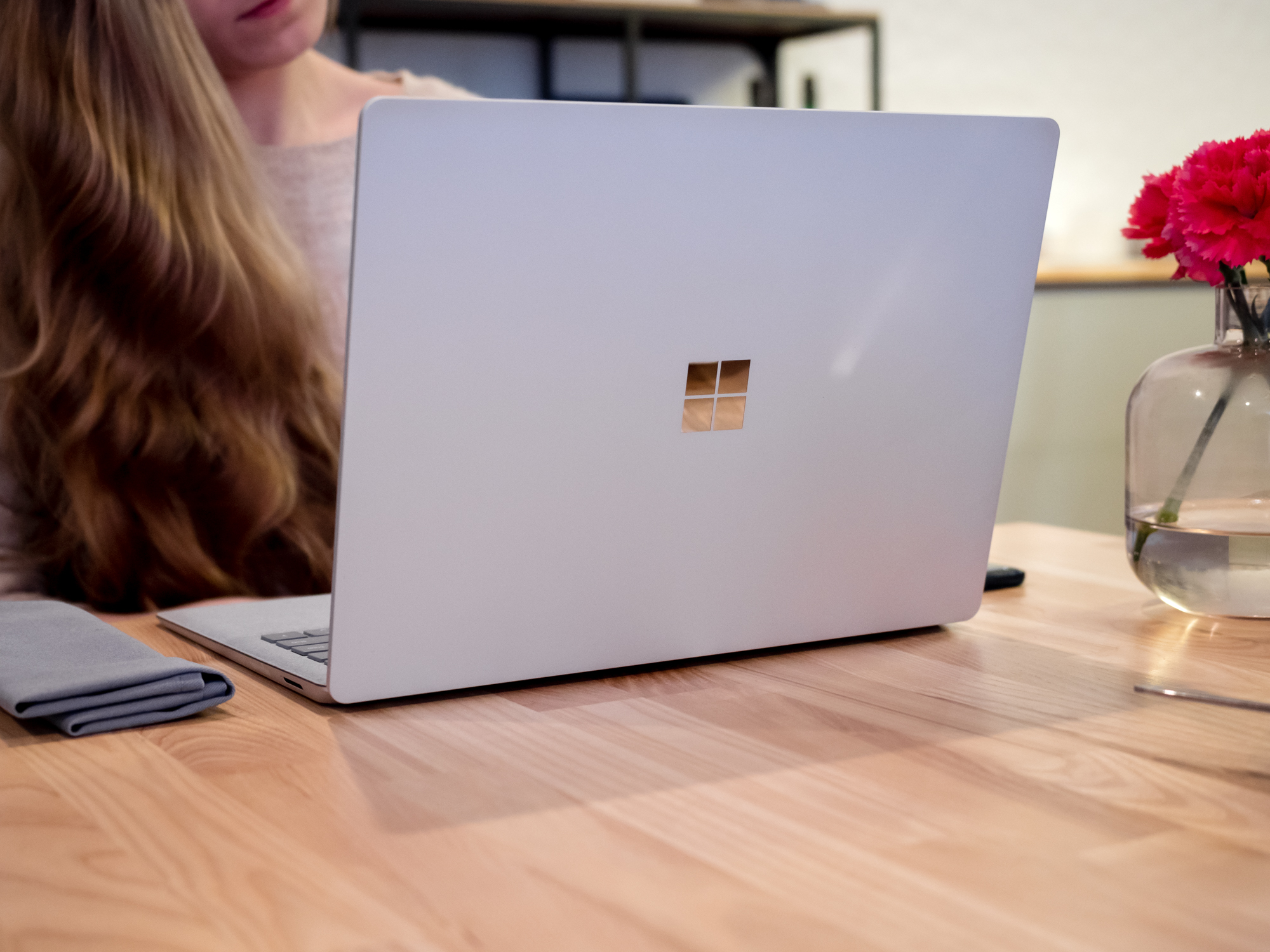 Laptop 2. Microsoft Laptop 2. Ноутбук с разных сторон. Microsoft surface Laptop go 2 Sand. Surface Laptop go 2 Sandstone.