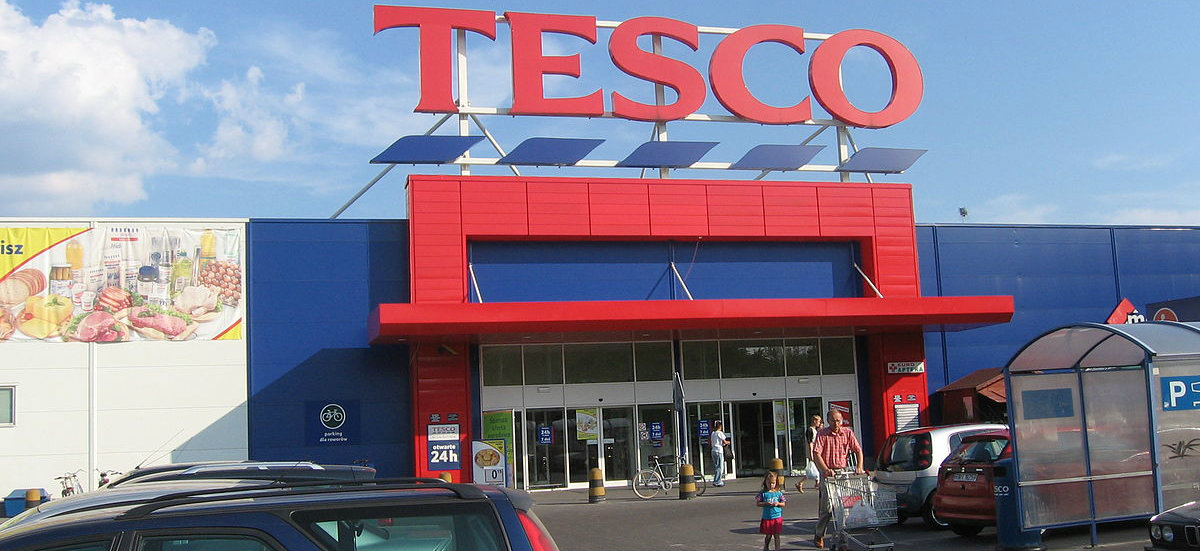Polskie Tesco ucieka spod topora. A już było bliskie zamknięcia