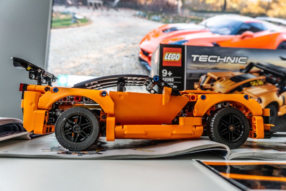 LEGO Chevrolet Corvette ZR1 test Technica w atrakcyjnej