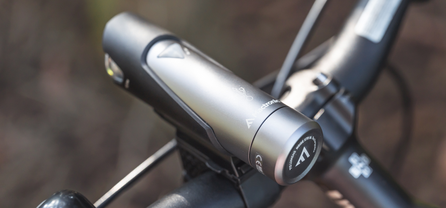 Lampa rowerowa Mactronic NOISE XTR 04 - recenzja. 4 duże TAK i 3 małe NIE