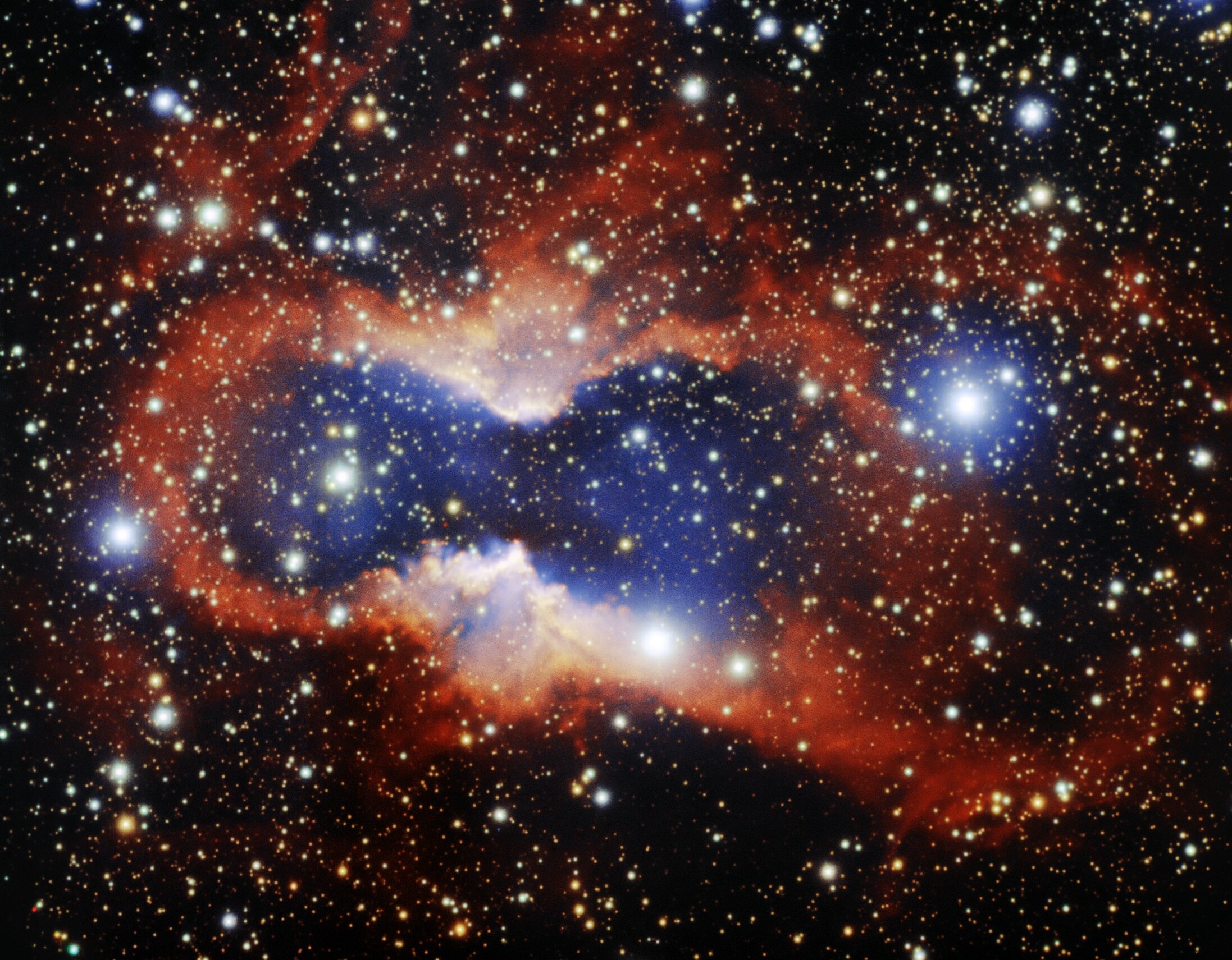 Jedna z największych znanych mgławic planetarnych na zdjęciu