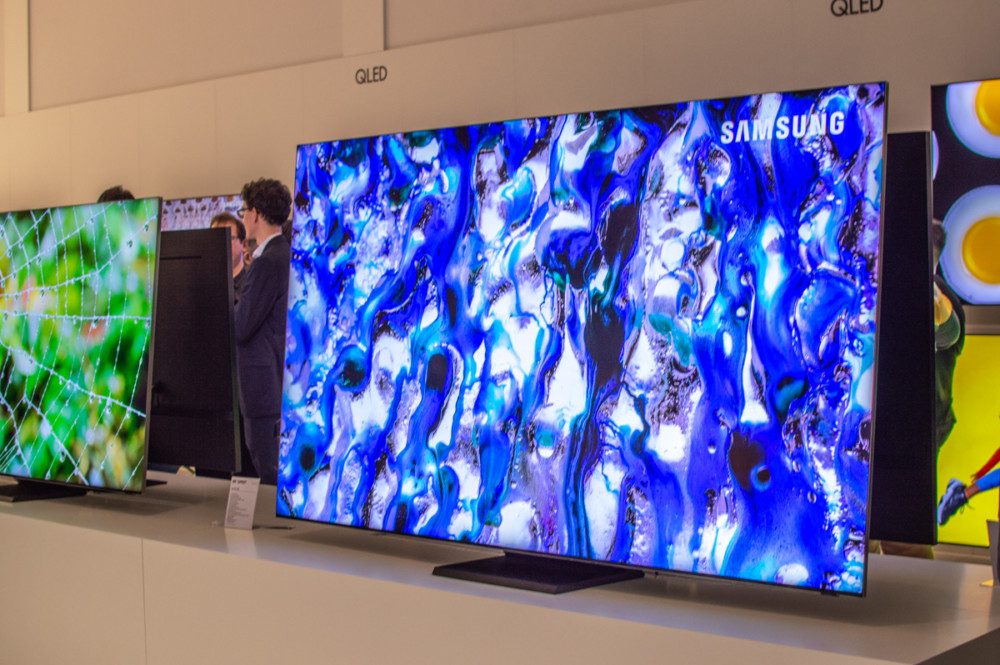 Samsung presented TV sets for 2020. The offer impresses with momentum