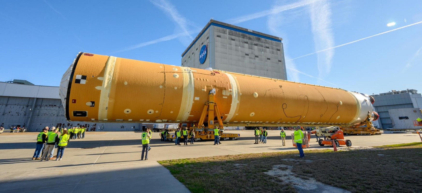 NASA zawiesza pracę nad rakietą SLS z powodu koronawirusa