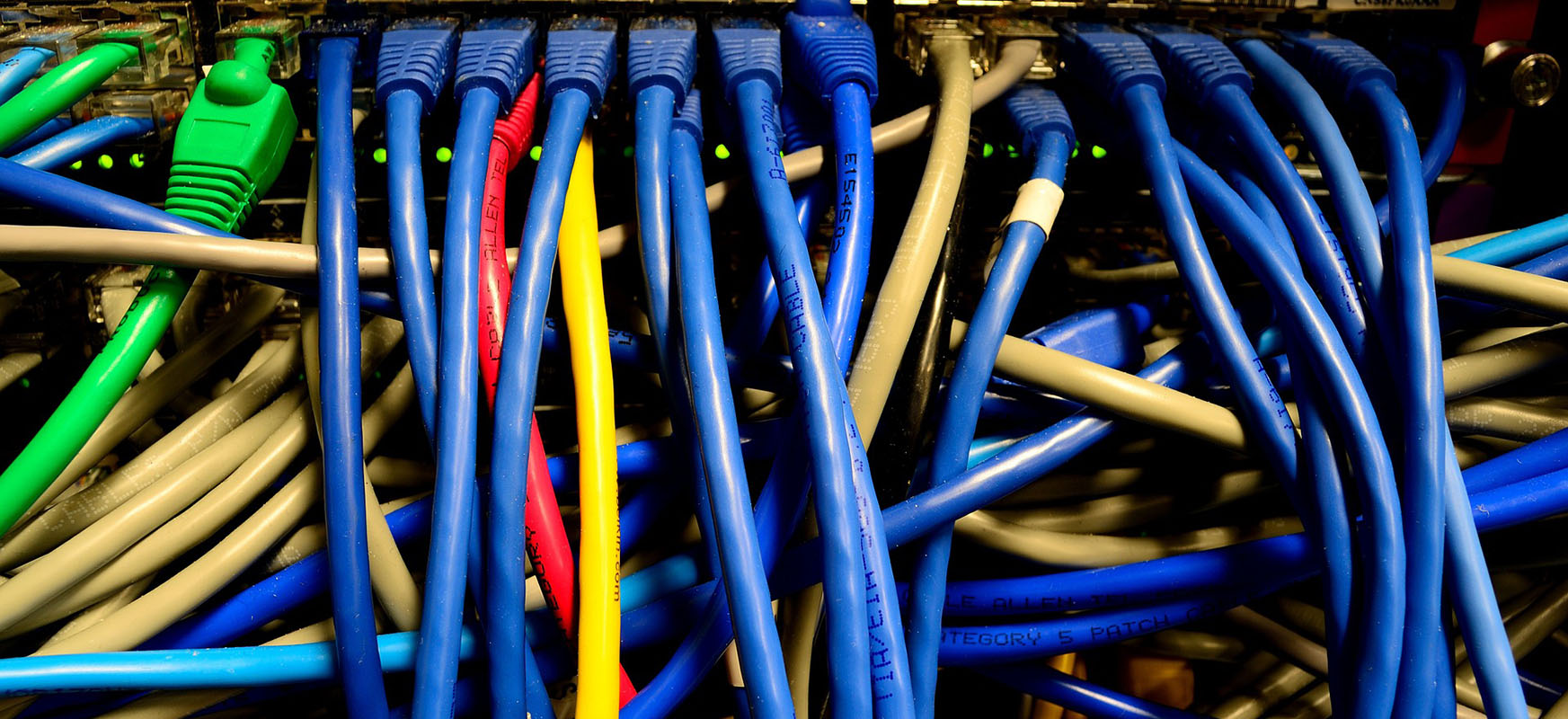 wpływ koronawirusa na internet