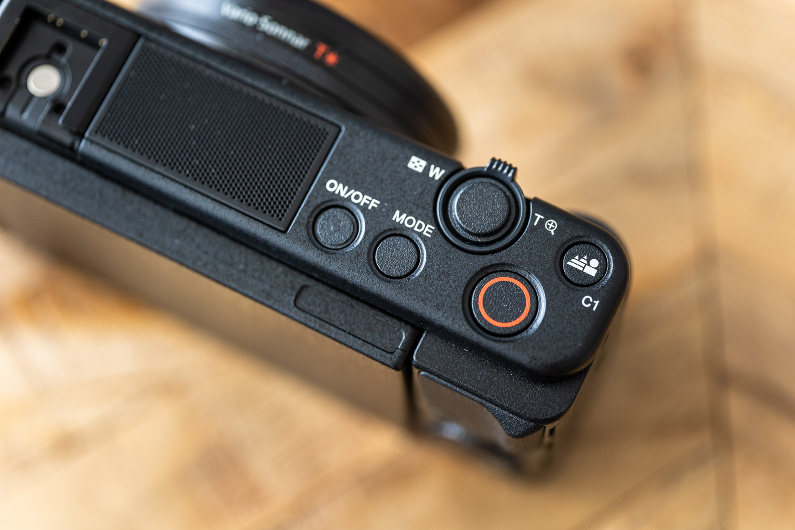 sony zv-1 - review, test, opinion