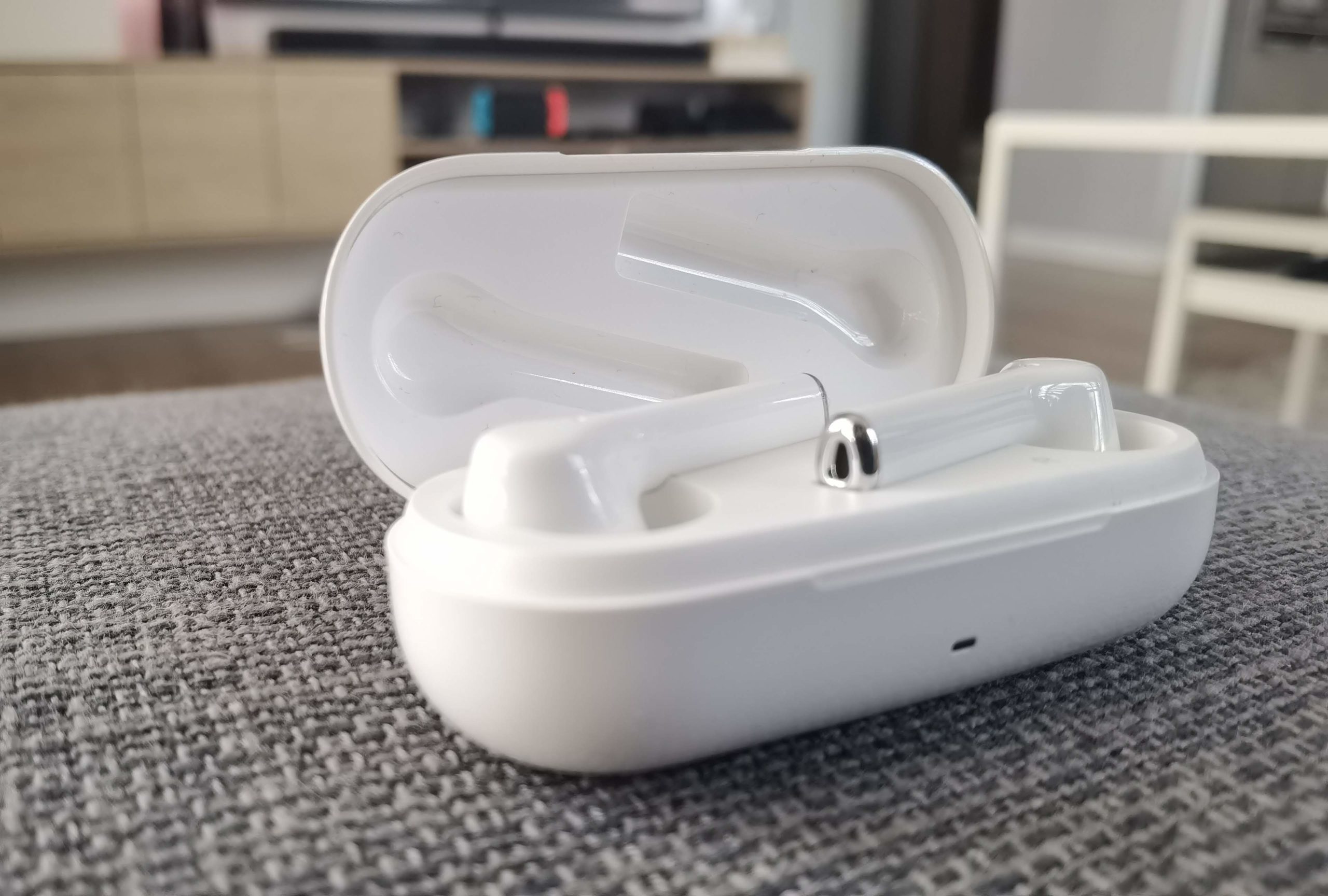 Freebuds 3i to takie AirPodsy Pro od Huaweia, ale dwukrotnie tańsze - recenzja