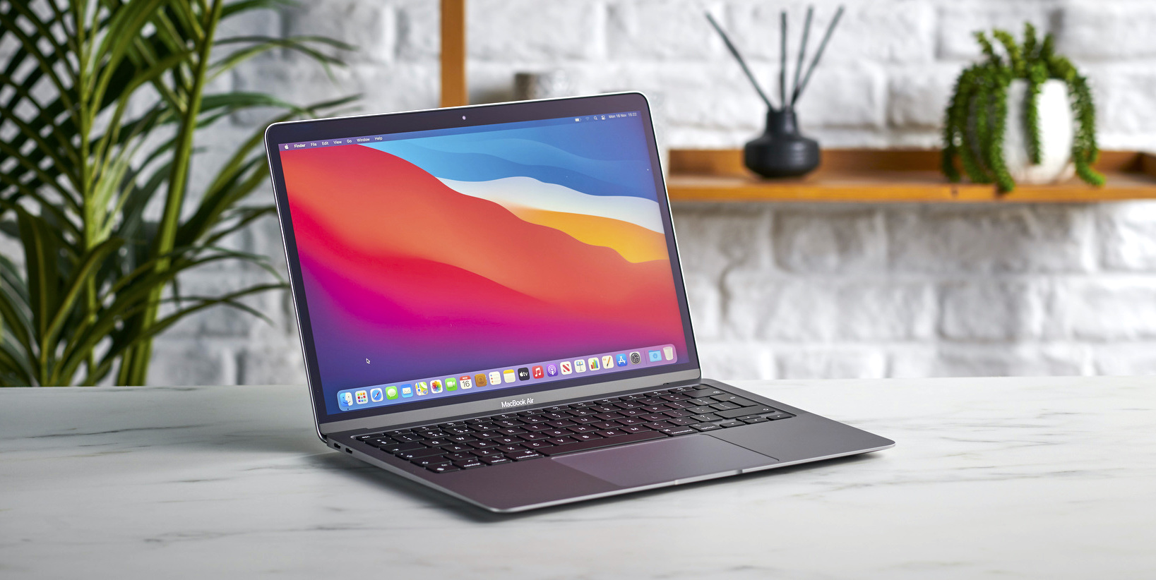 MacBook Air M1 taniej o ponad pół tysiąca złotych