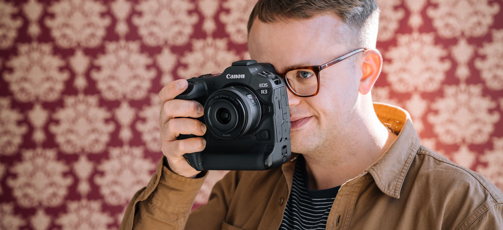 Canon EOS R3 - pierwsze wrażenia i cena . Aparat, który pozwala ustawiać AF okiem