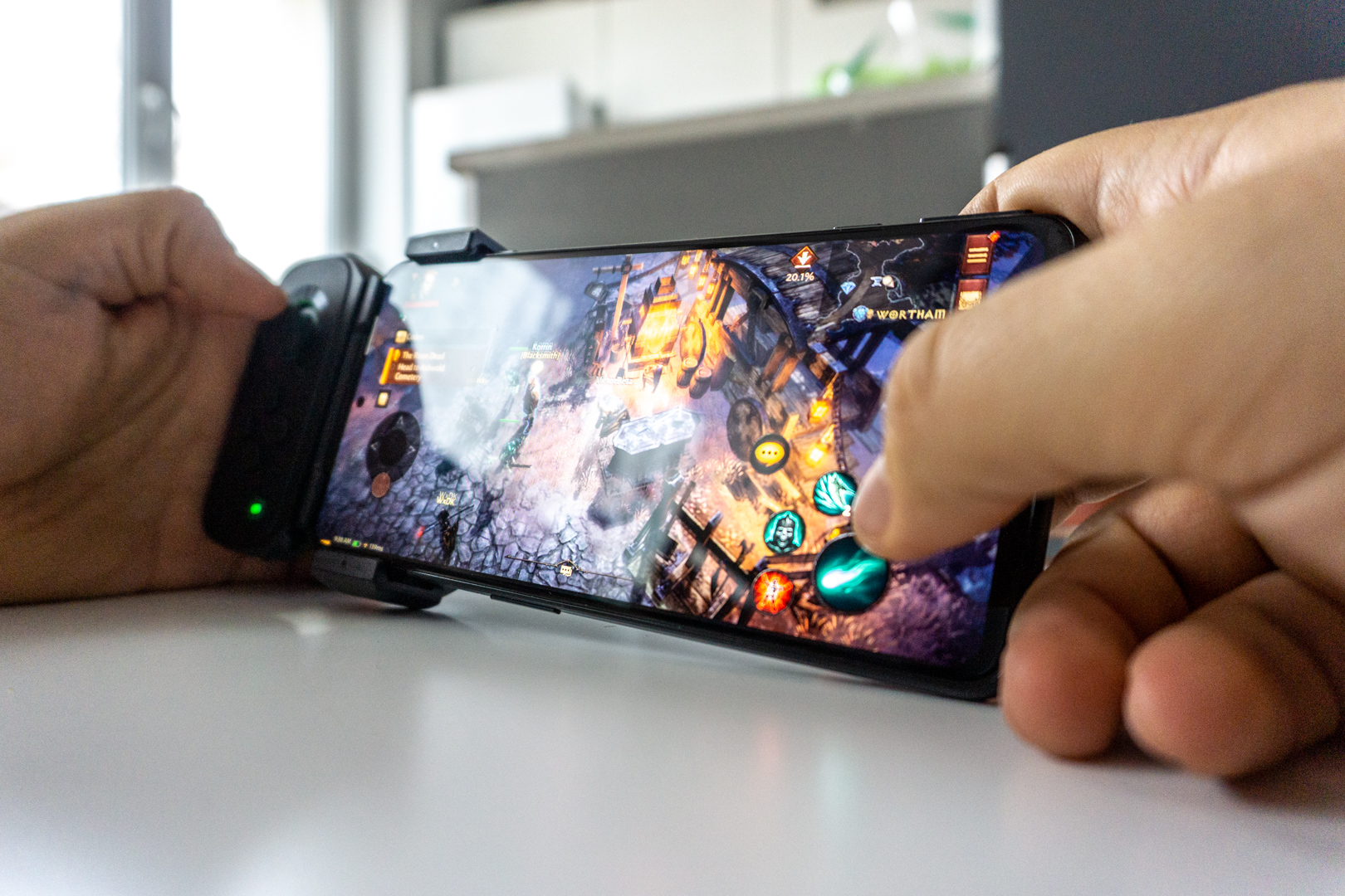 Black Shark 4 to telefon dla graczy który o dziwo ma sens