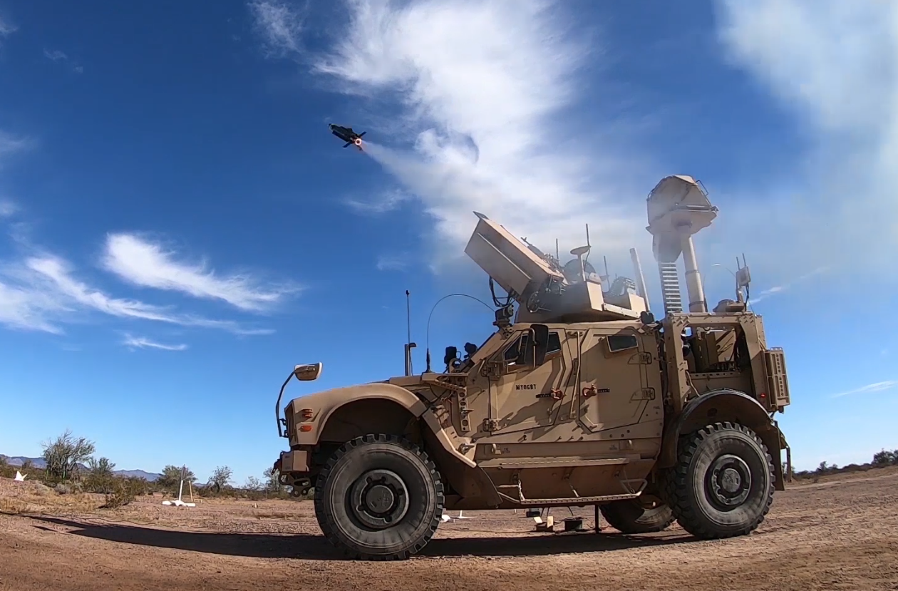 Dron zabójca dronów. Nowy killer od Raytheon w akcji na wideo