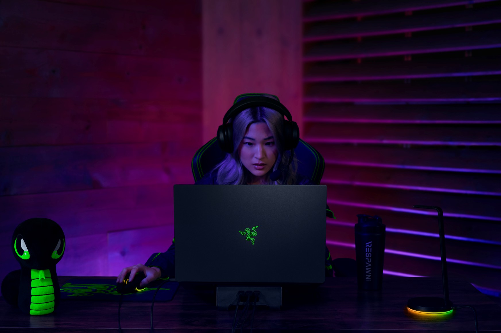 Szum wentylatorów w laptopach