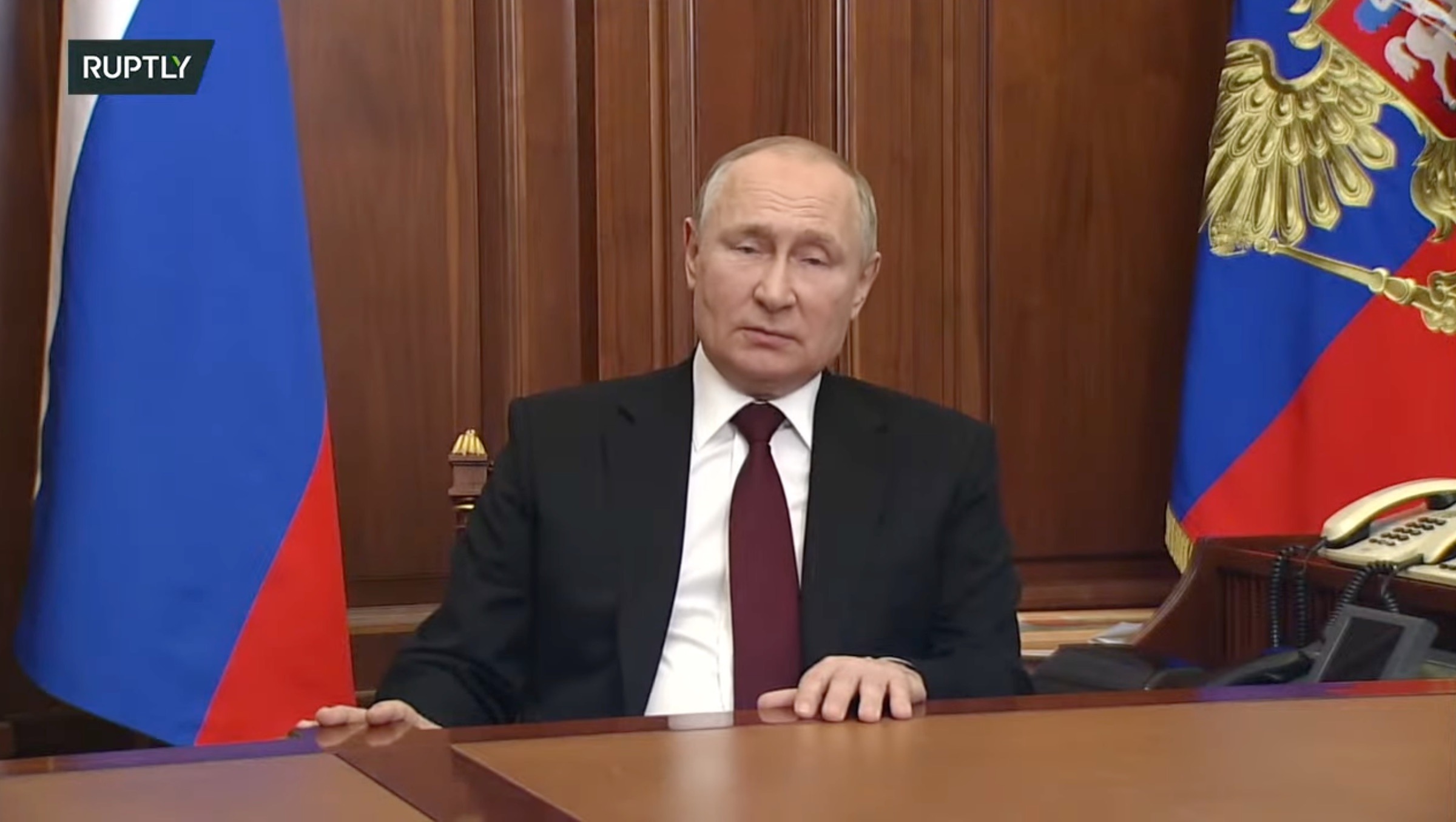 putin-oredzie-zegarek-15-00-metadane-wideo-kiedy-nagrywano-deklaracja-wojny-ukraina