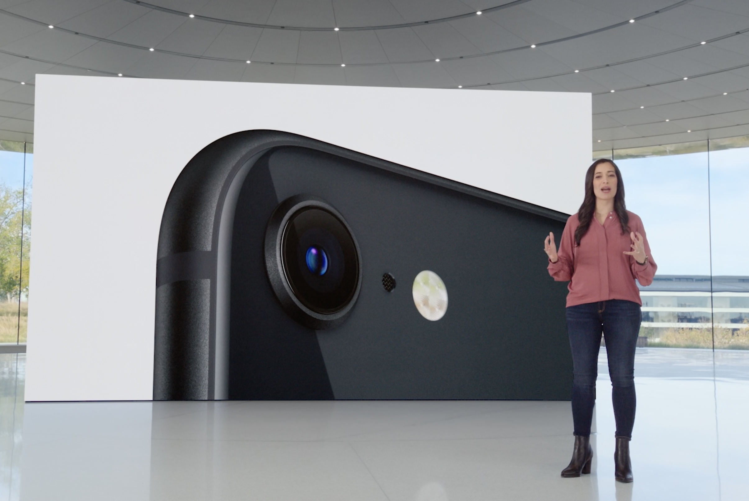 iPhone SE (2022)
