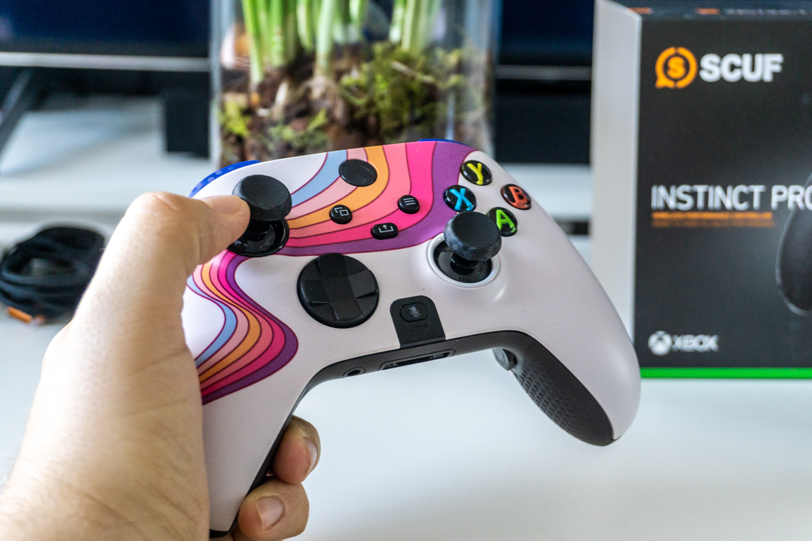 SCUF Instinict Pro - recenzja. To drugi najlepszy pad dla Xboksa