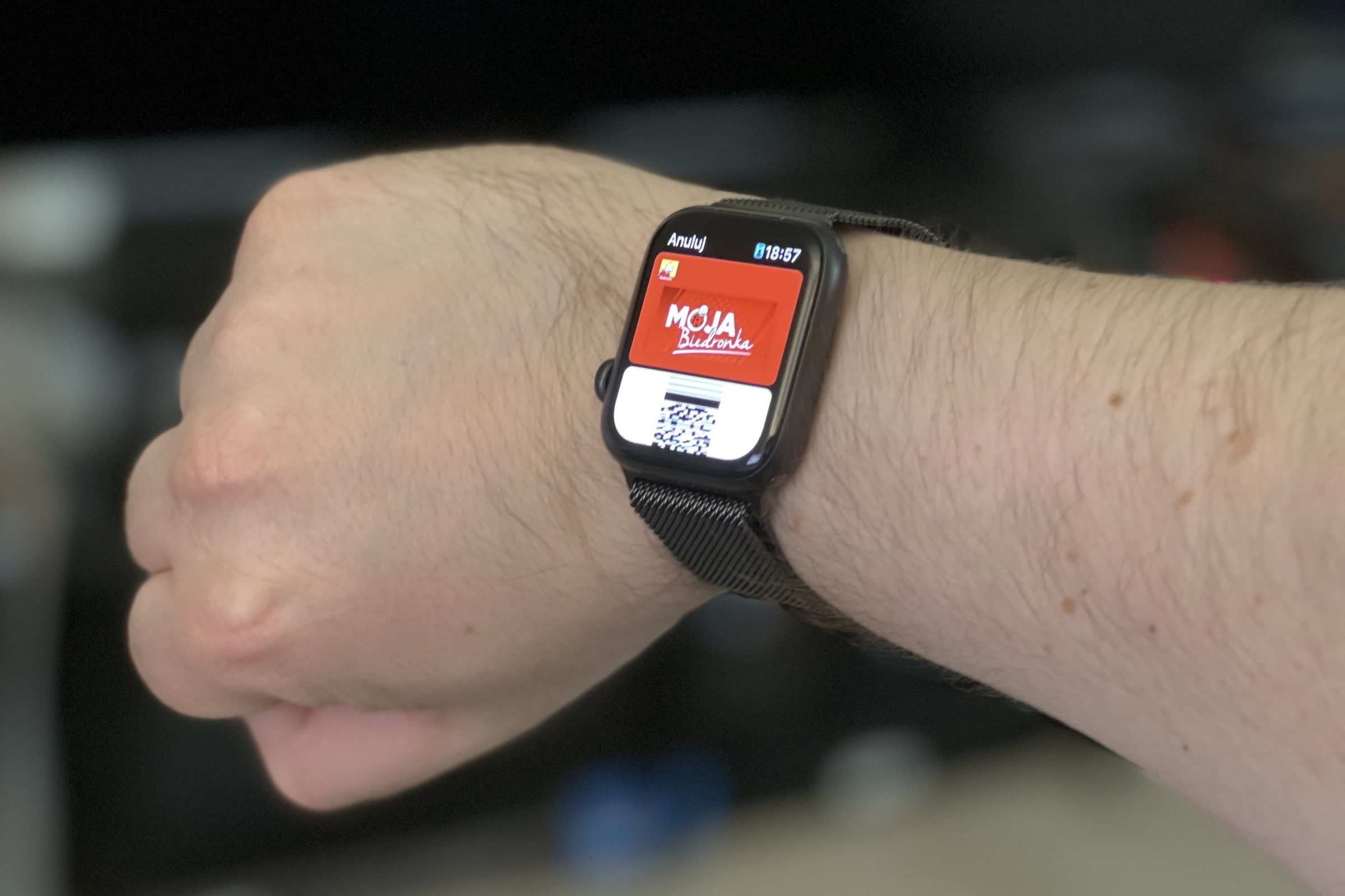 iPhone i Portfel: jak dodać karty Moja Biedronka, żappka i inne?