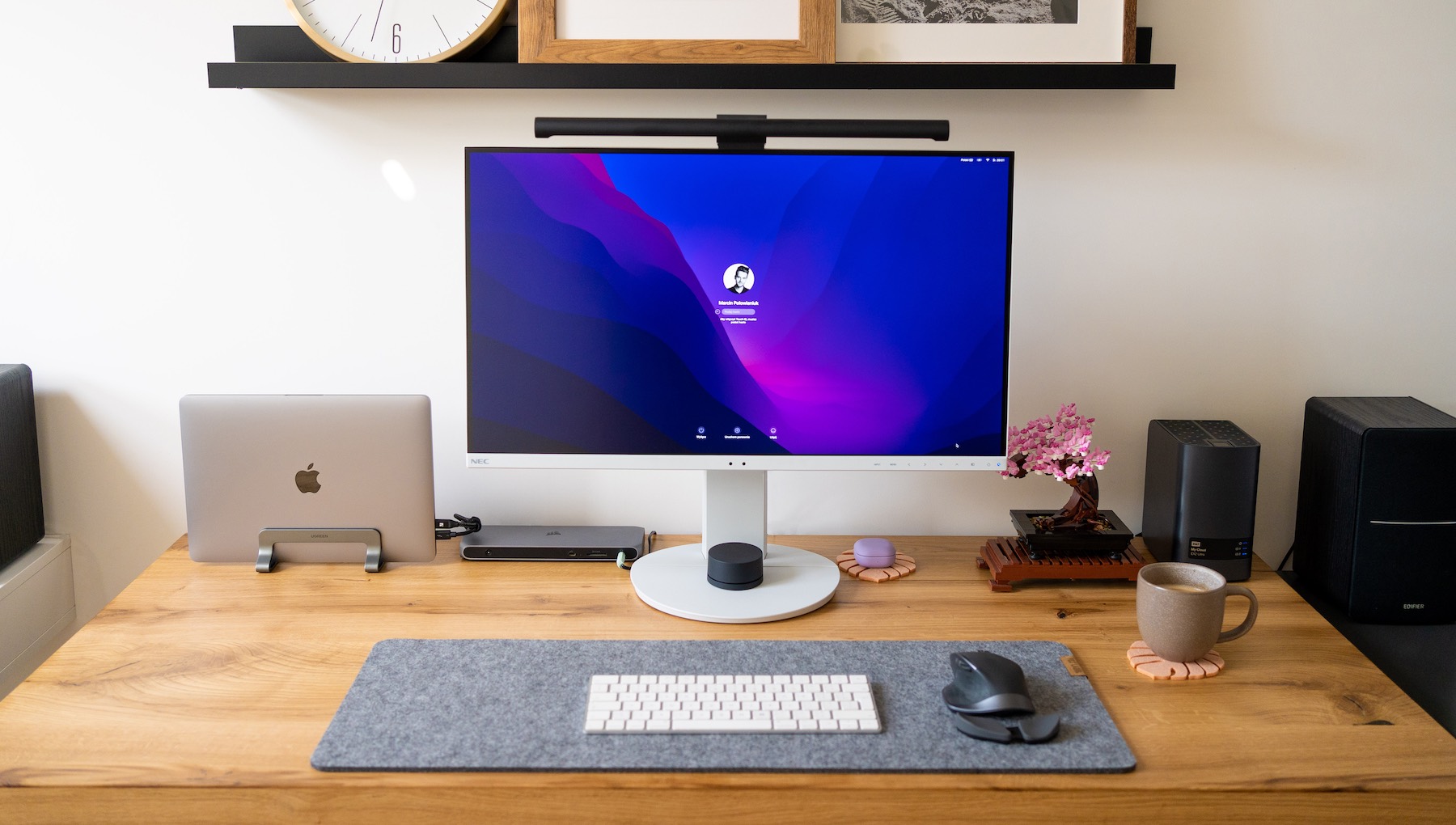 Samsung pokazuje, że twój kolejny monitor będzie kosmiczny