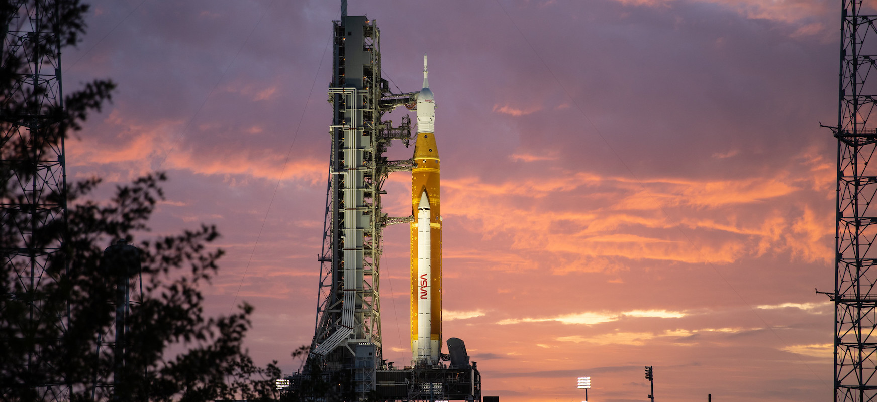 space launch system artemis 1