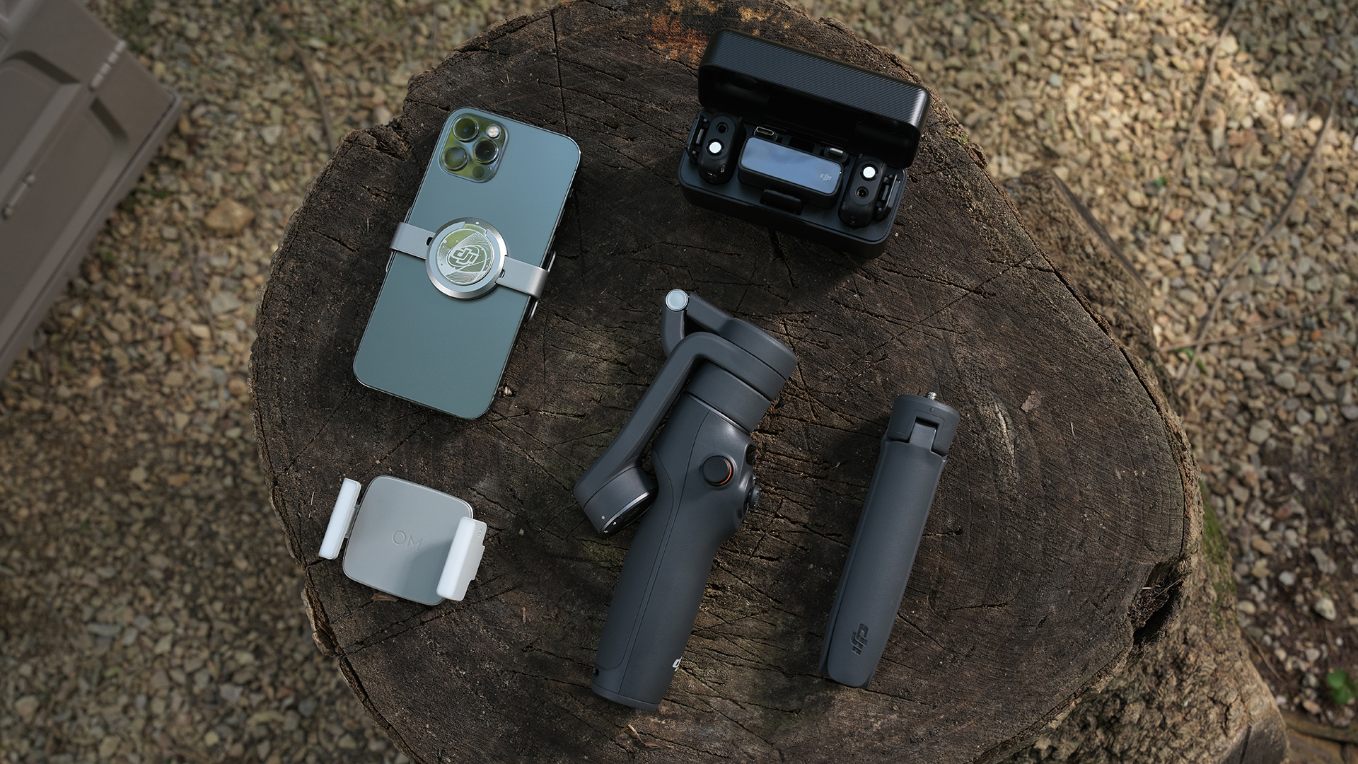 DJI Osmo Mobile 6 - fajny gimbal dla wujka z wesela