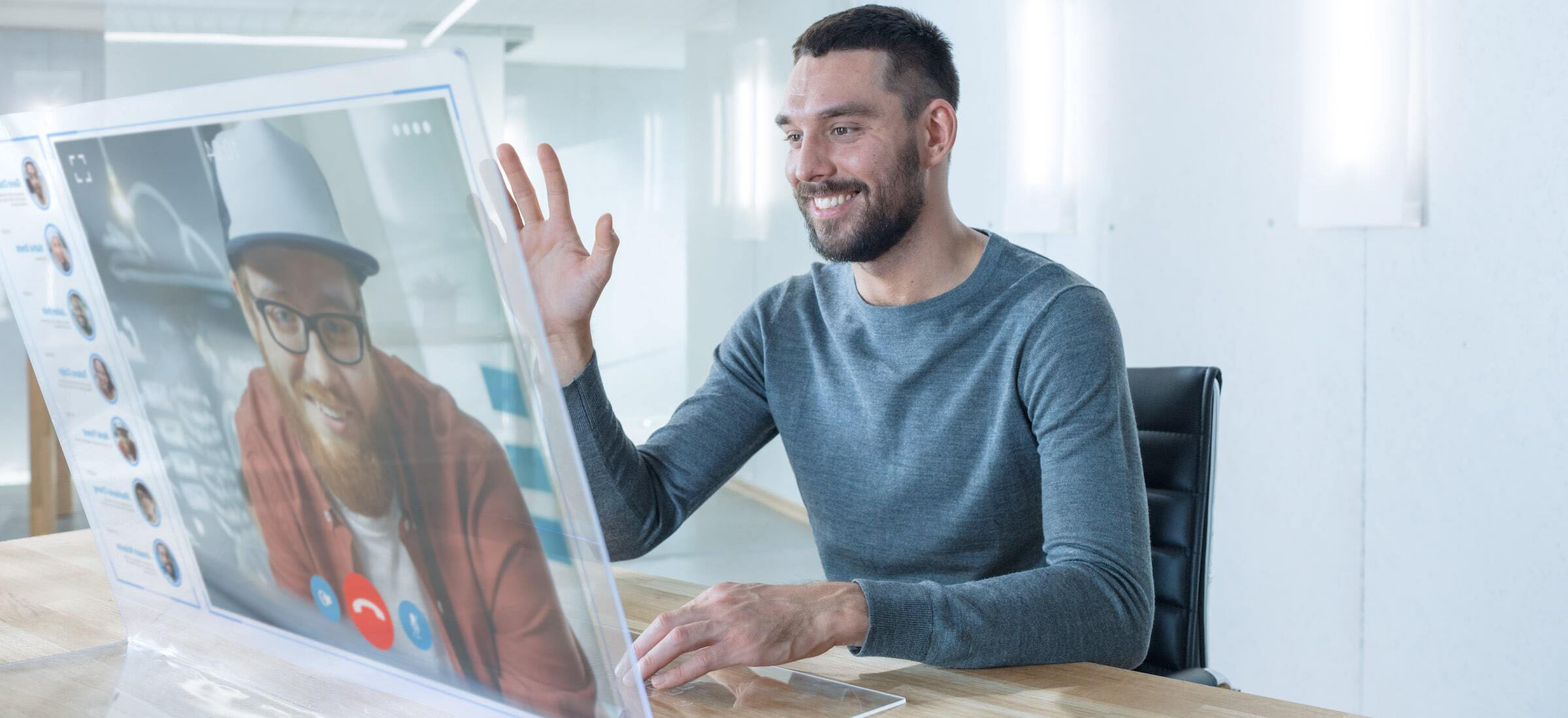 Zamień home office na klaustrofobiczną skrzynkę. Dzięki Project Ghost "poczujesz się jak w domu"
