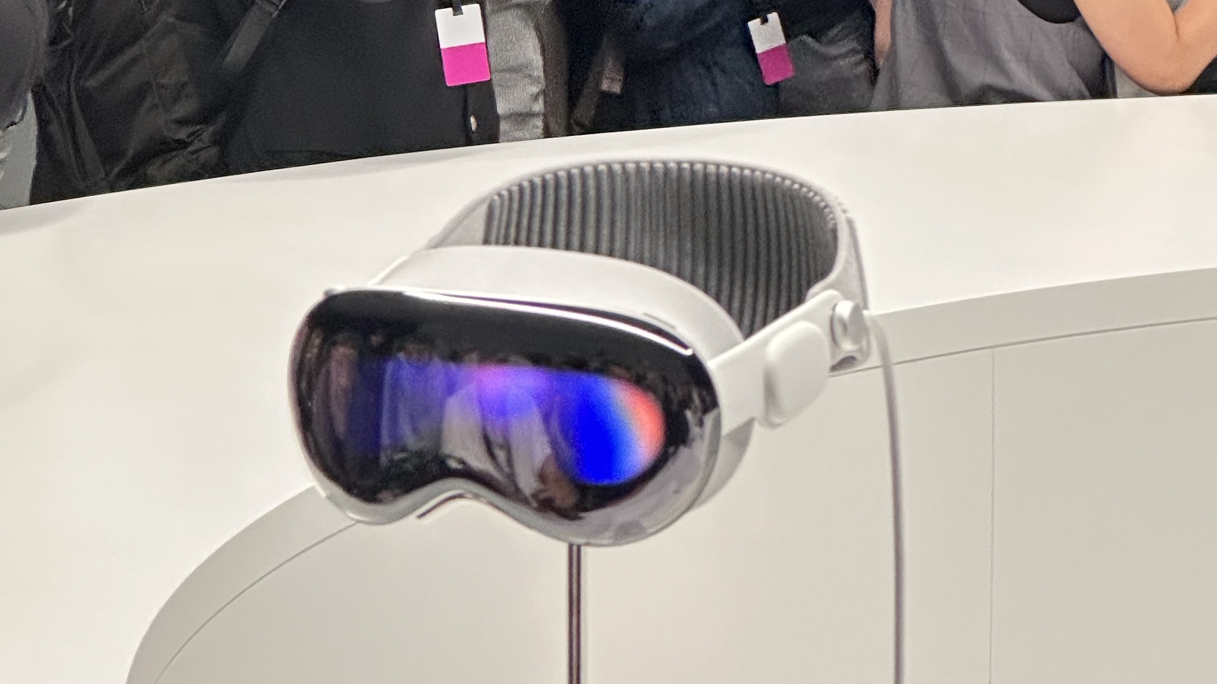 Ile kosztuje Apple Vision? Okazuje się, że 18 000 zł to dopiero początek