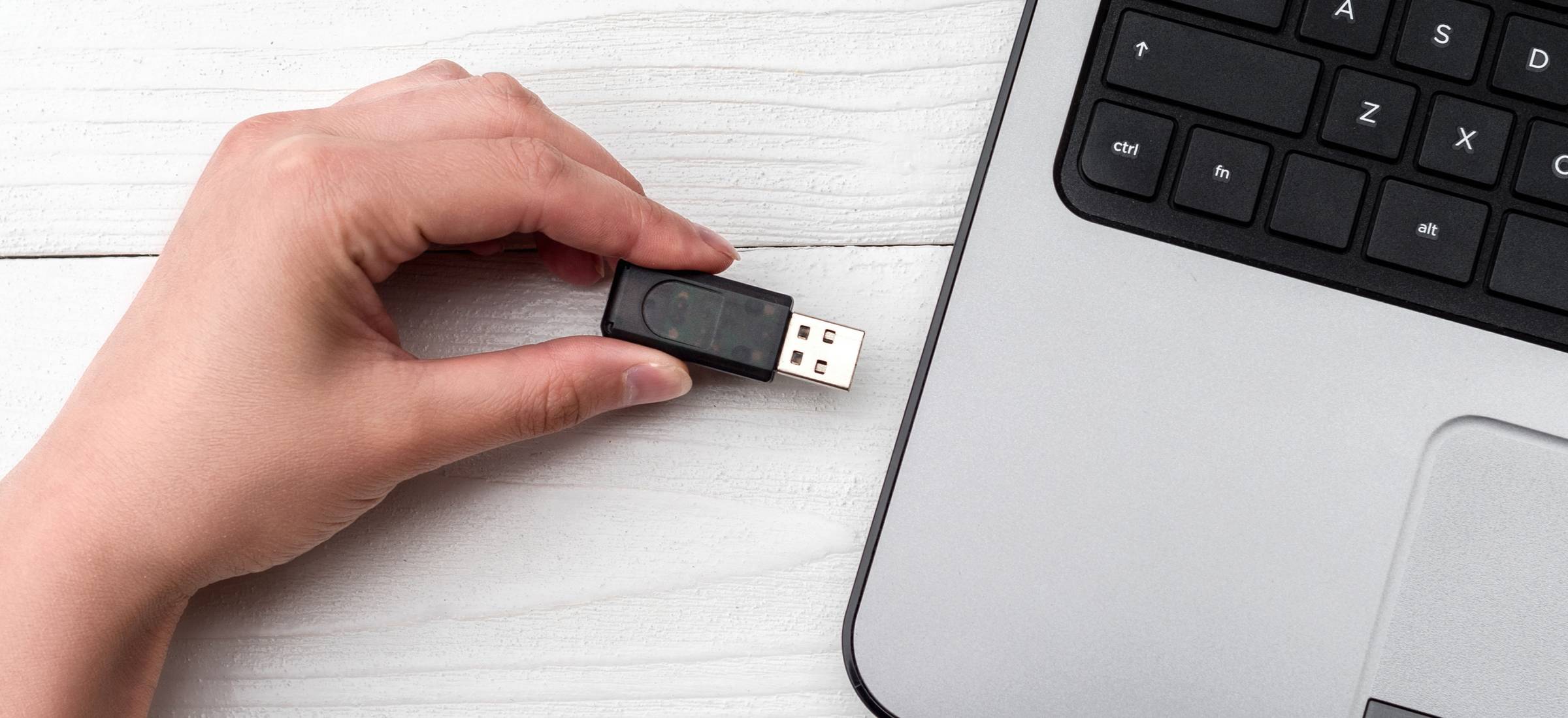 bootowalny pendrive windows 10 z iso