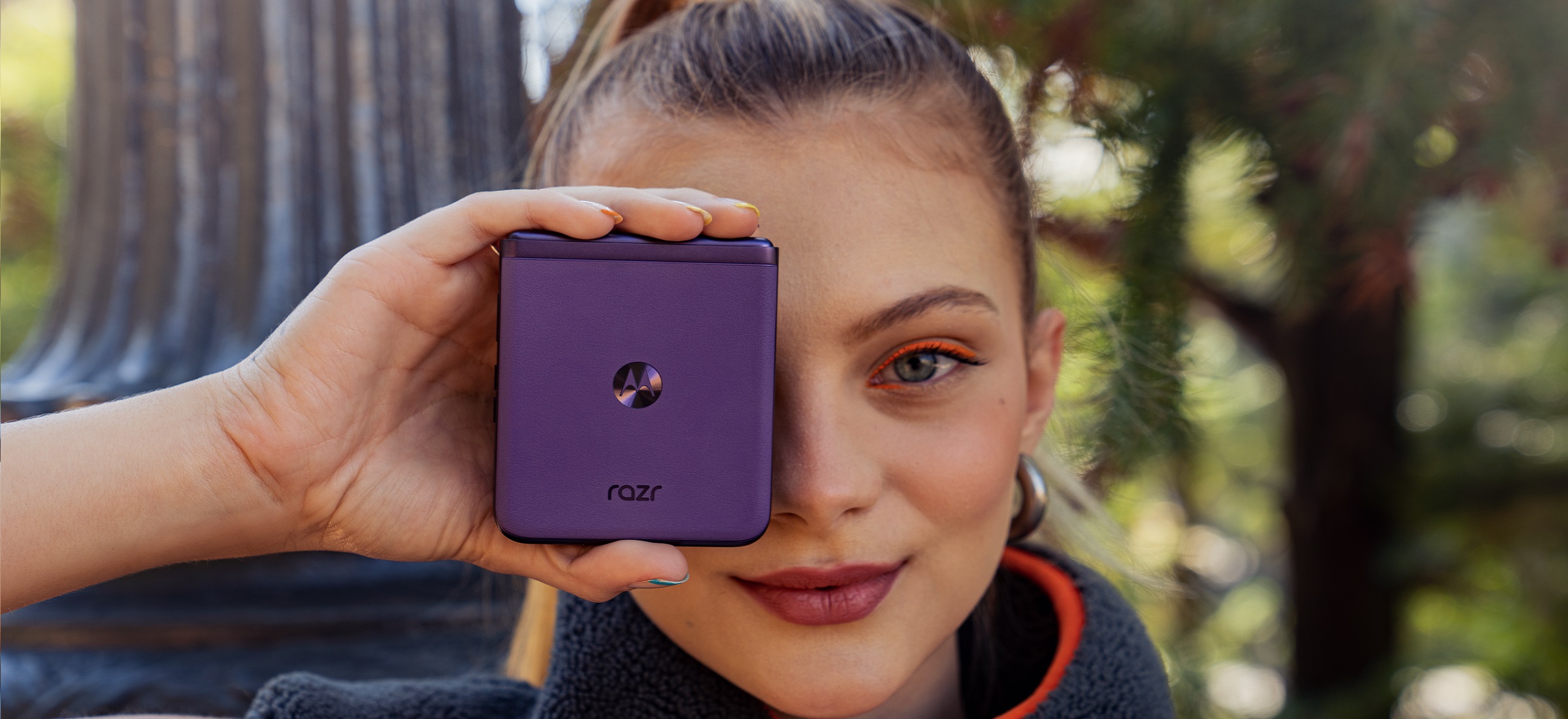 Motorola razr 40 - najtańszy składany smartfon właśnie stał się jeszcze tańszy. W tej cenie naprawdę warto