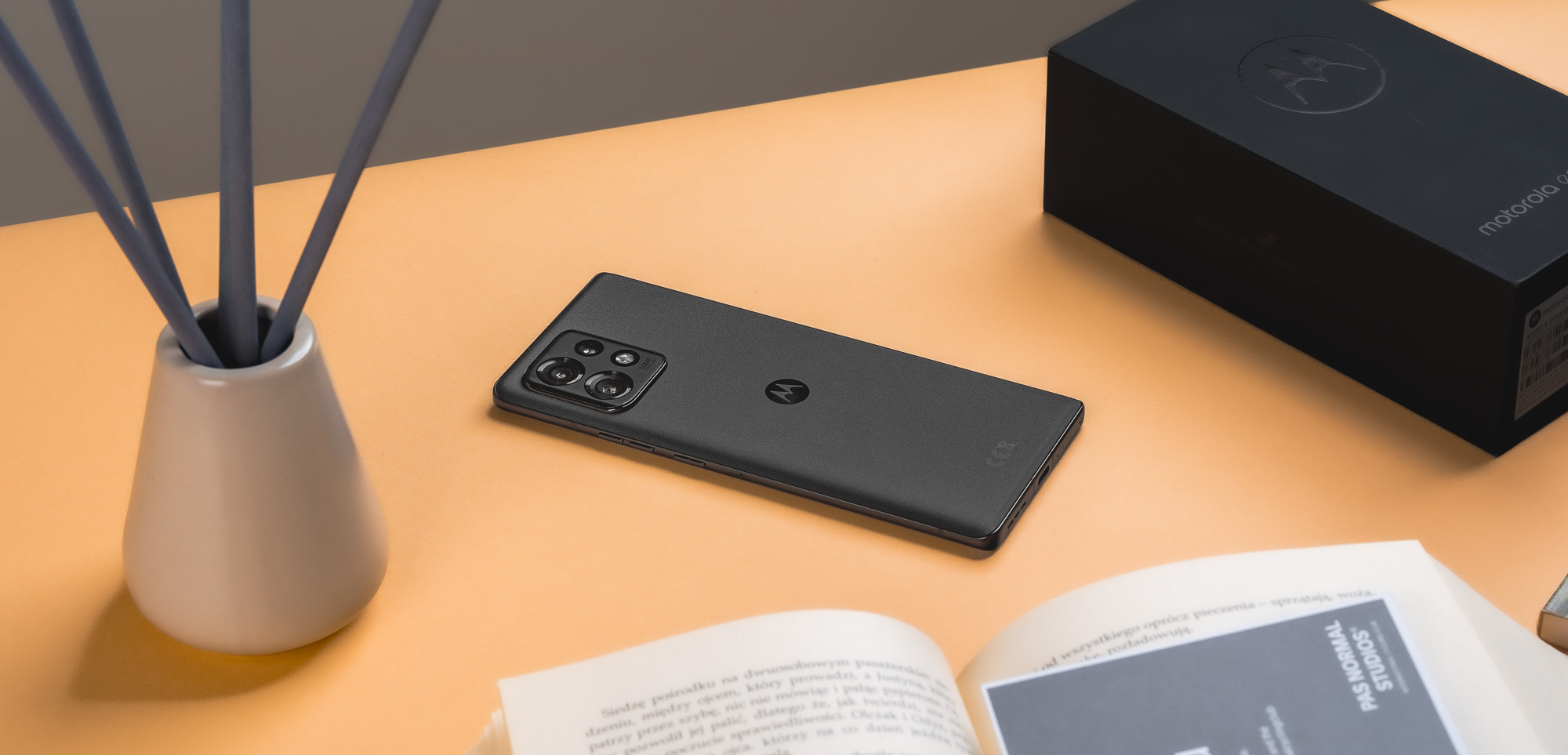 Sprawdzamy zestaw z promocji Plusa - "Drugi smartfon w prezencie". To świetna oferta na święta