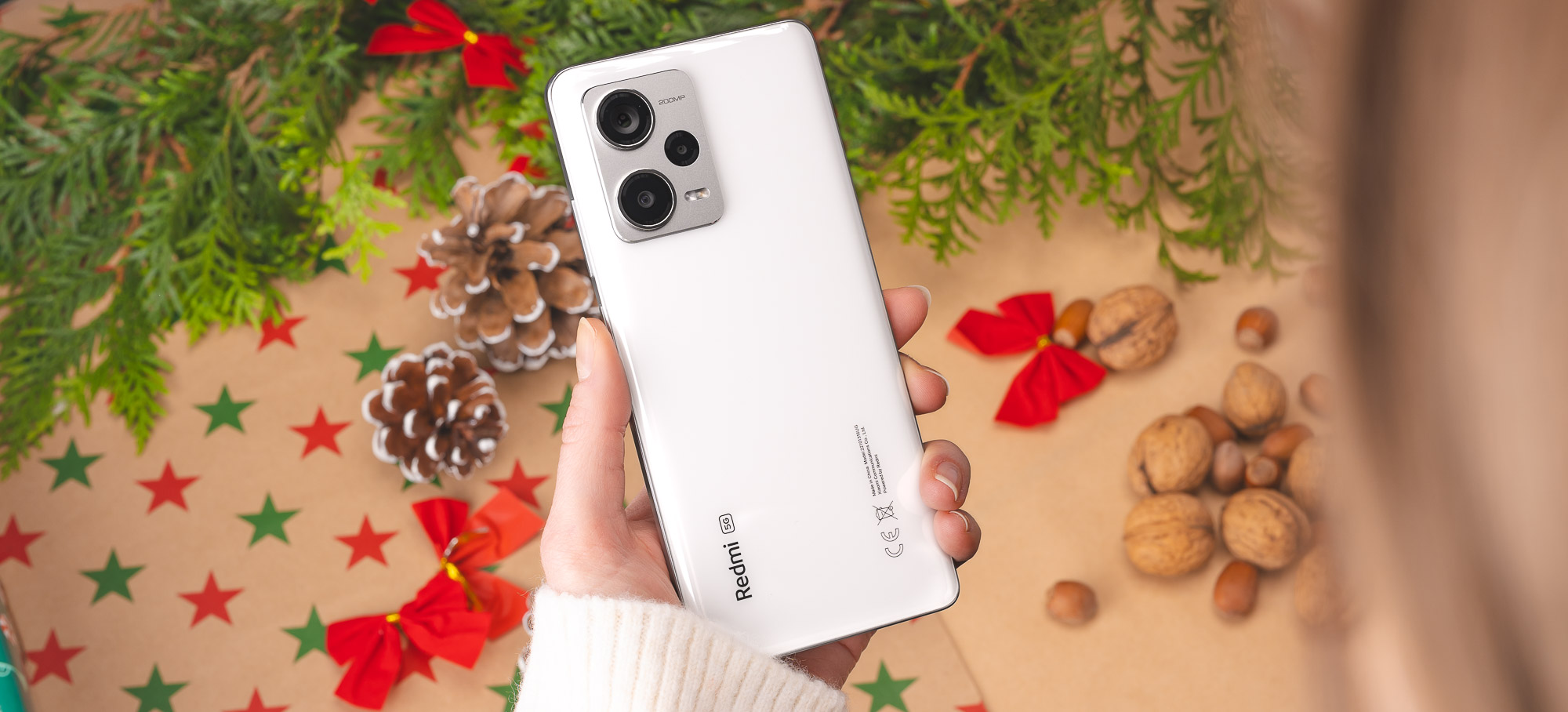 Prezent pod choinkę? Redmi Note 12 Pro+ 5G, czyli solidny smartfon z aparatem 200 Mpix