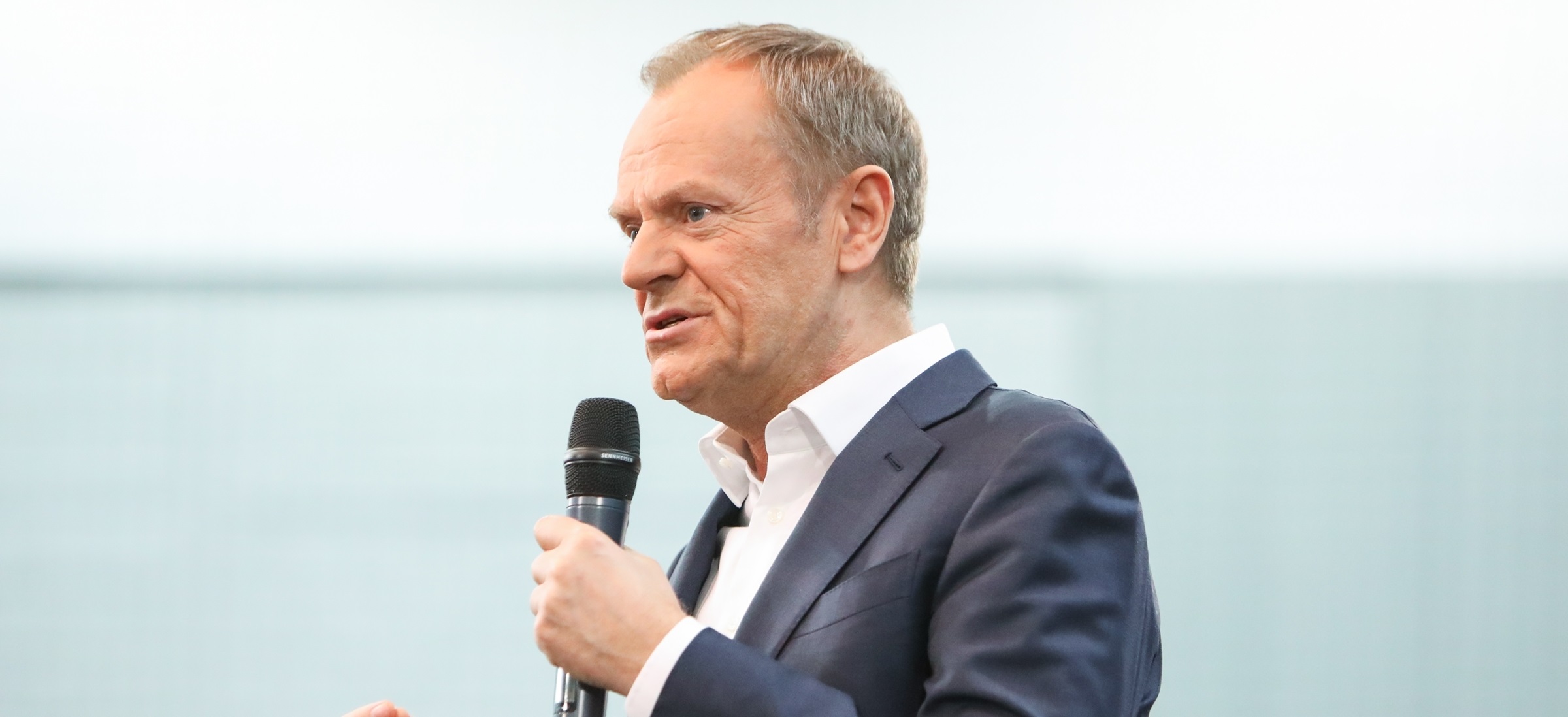 Donald Tusk znowu to zrobił. Jego nowe hasło do telefonu można złamać w kilka sekund