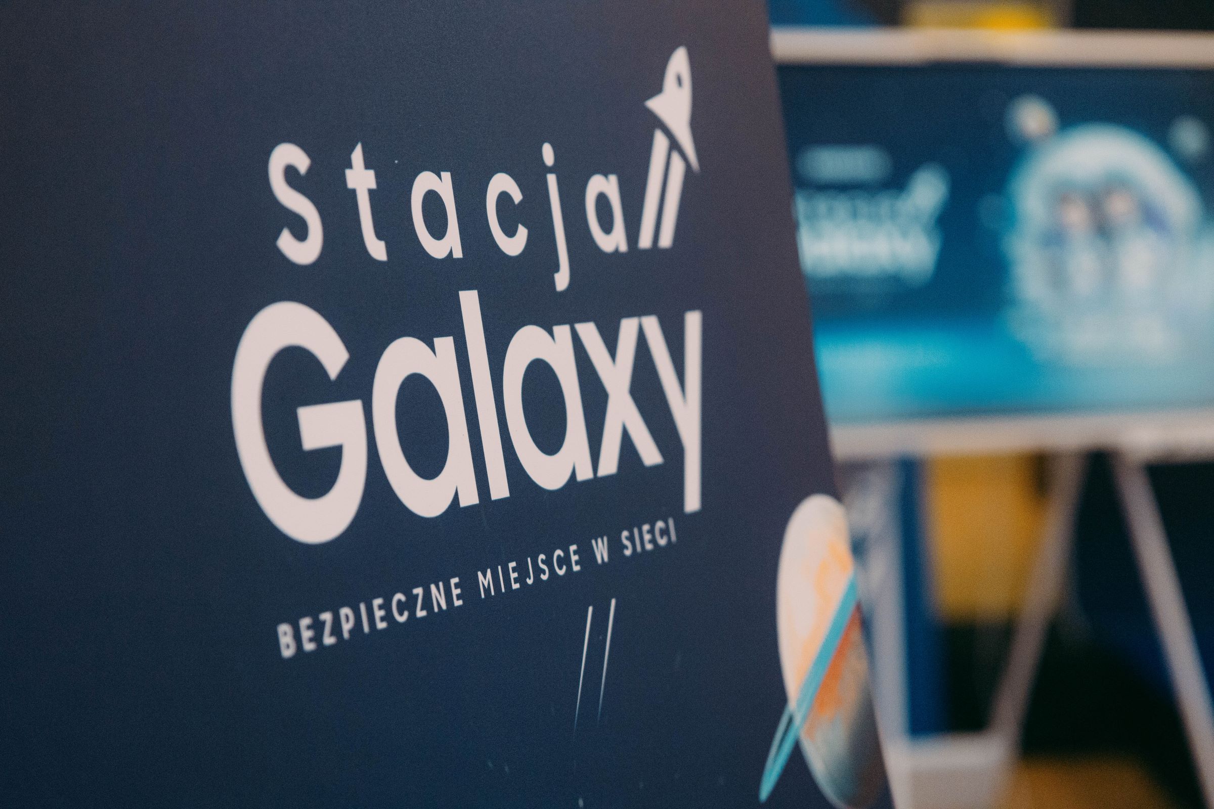 Samsung wchodzi do polskich szkół. Będzie uczył bezpieczeństwa w internecie