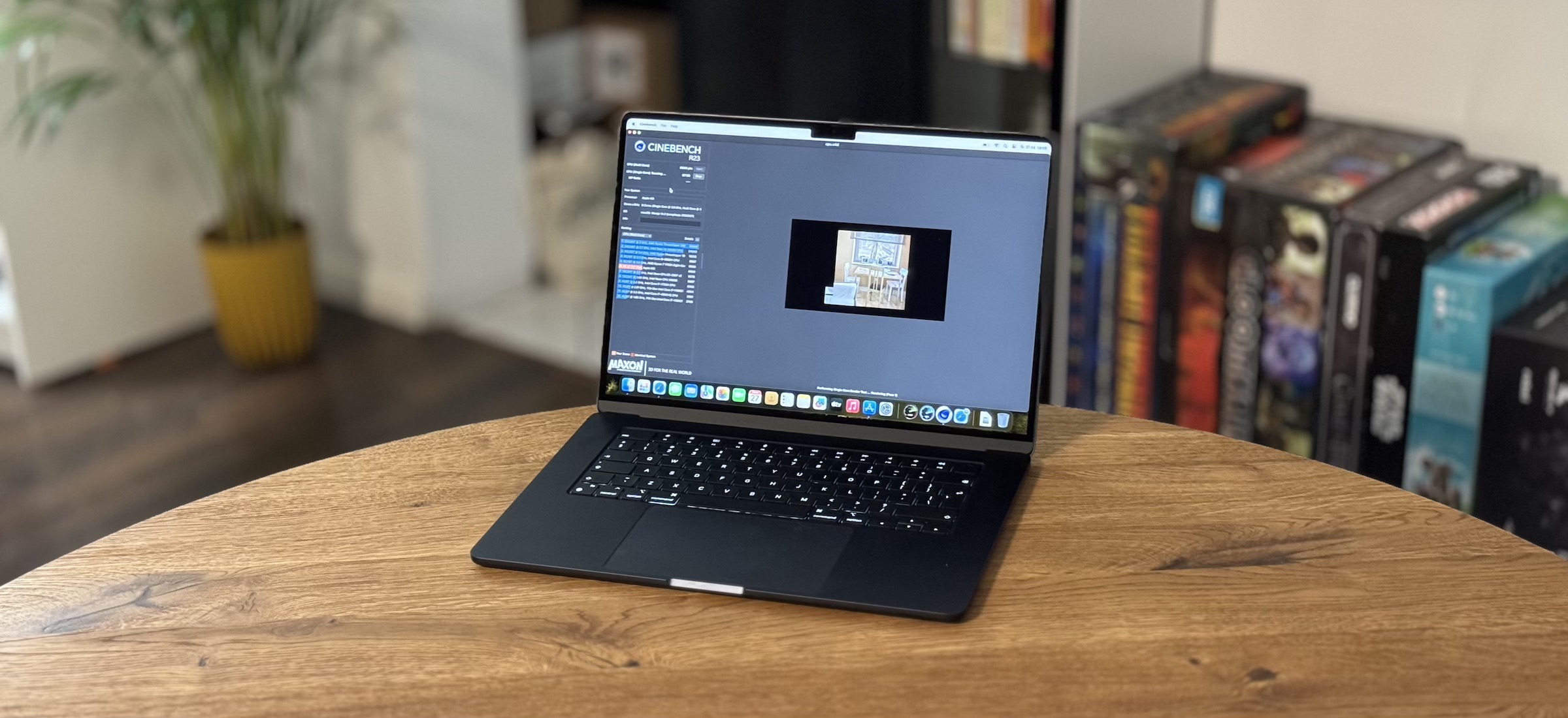 Poczuj przyszłość laptopów Apple. Czy nowy wyświetlacz OLED jest już na horyzoncie?