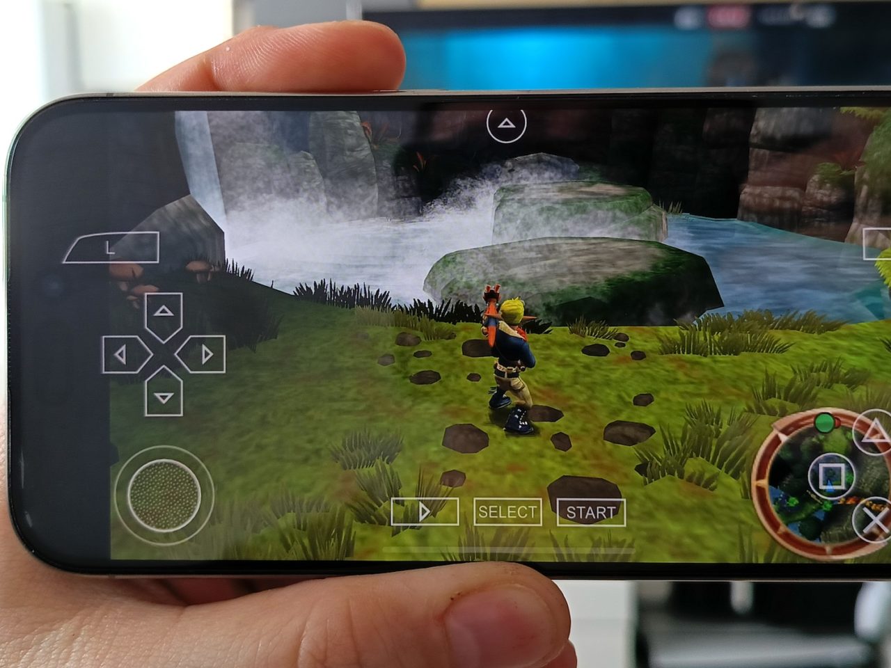 Najlepszy (i darmowy) emulator PSP już na iPhone. Bez reklam