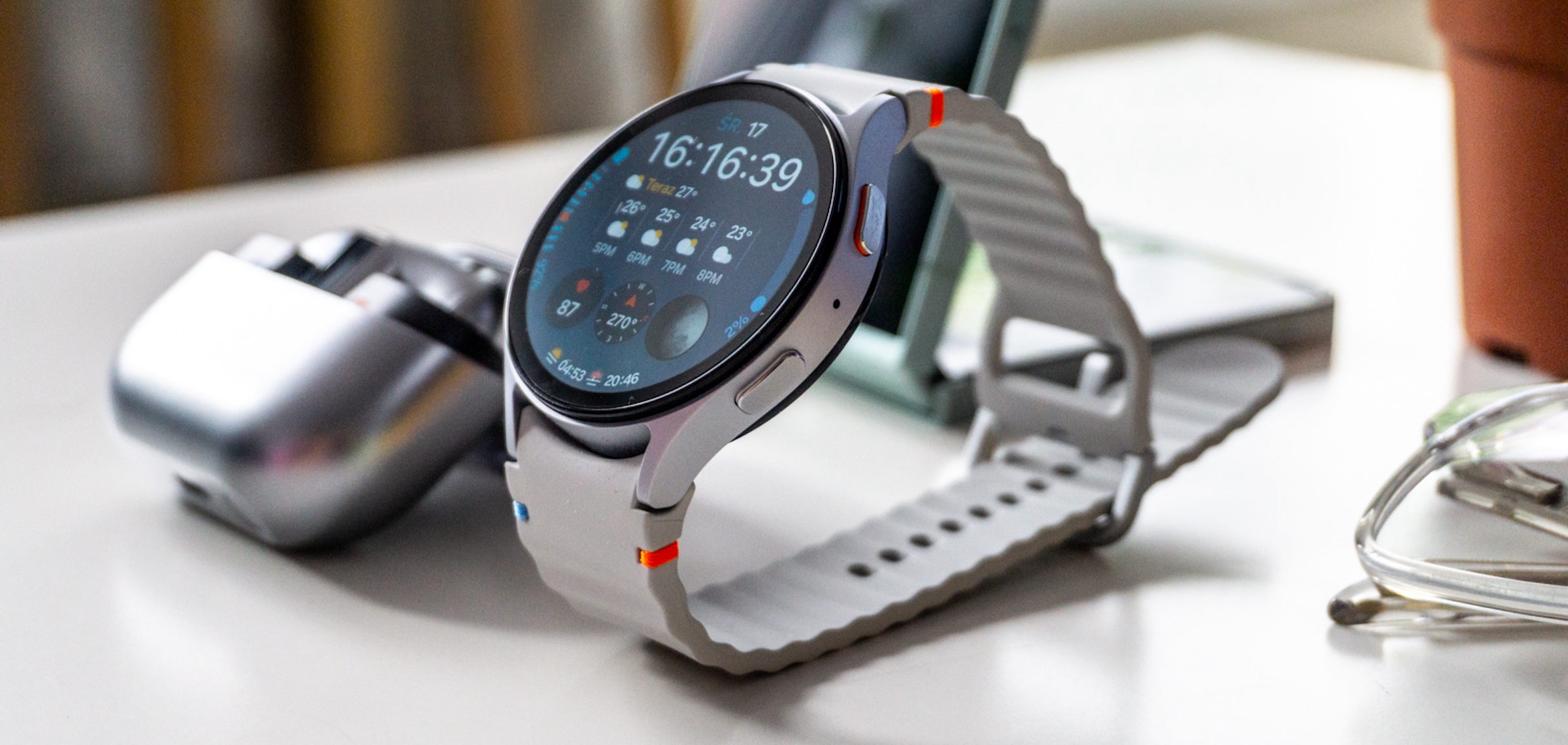 Test zegarka Samsung Galaxy Watch 7 - nieśmiała AI i kozacki pasek