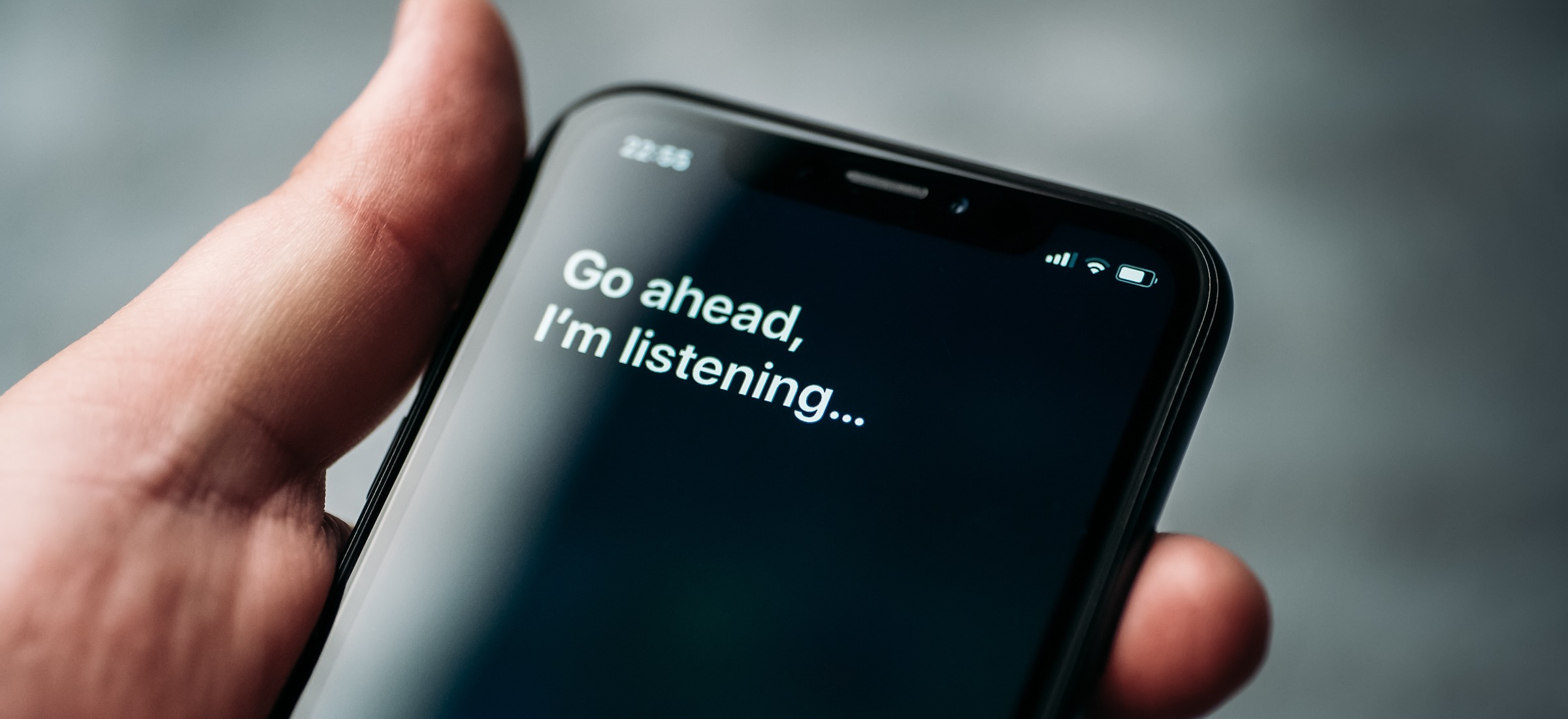 Siri musi być po polsku, Chcą, żeby UOKiK wziął się za Apple'a