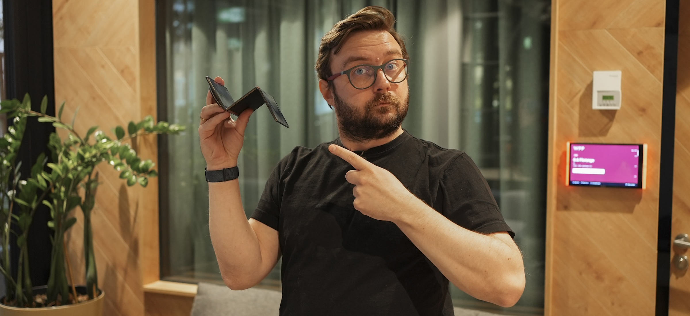 0 - HUAWEI Mate XT Ultimate Design