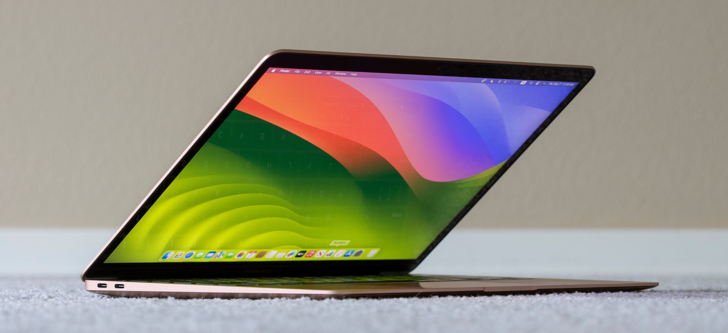 Co zamiast MacBooka Air M1? Wybieramy najlepsze alternatywy
