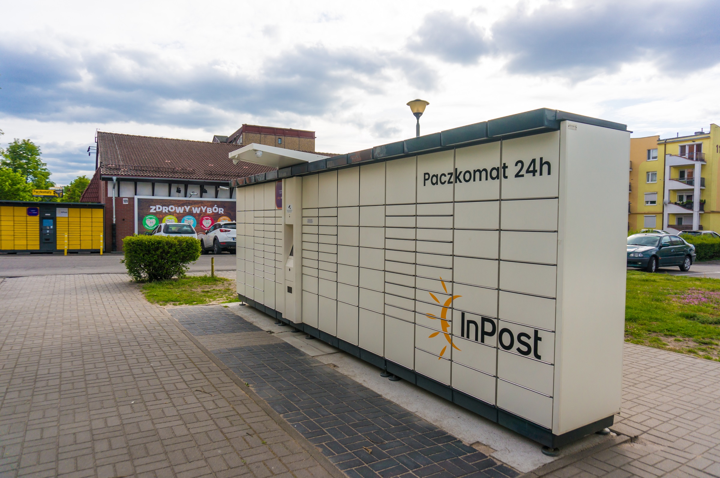Ile automatów paczkowych mamy w Polsce? Magiczna granica przebita