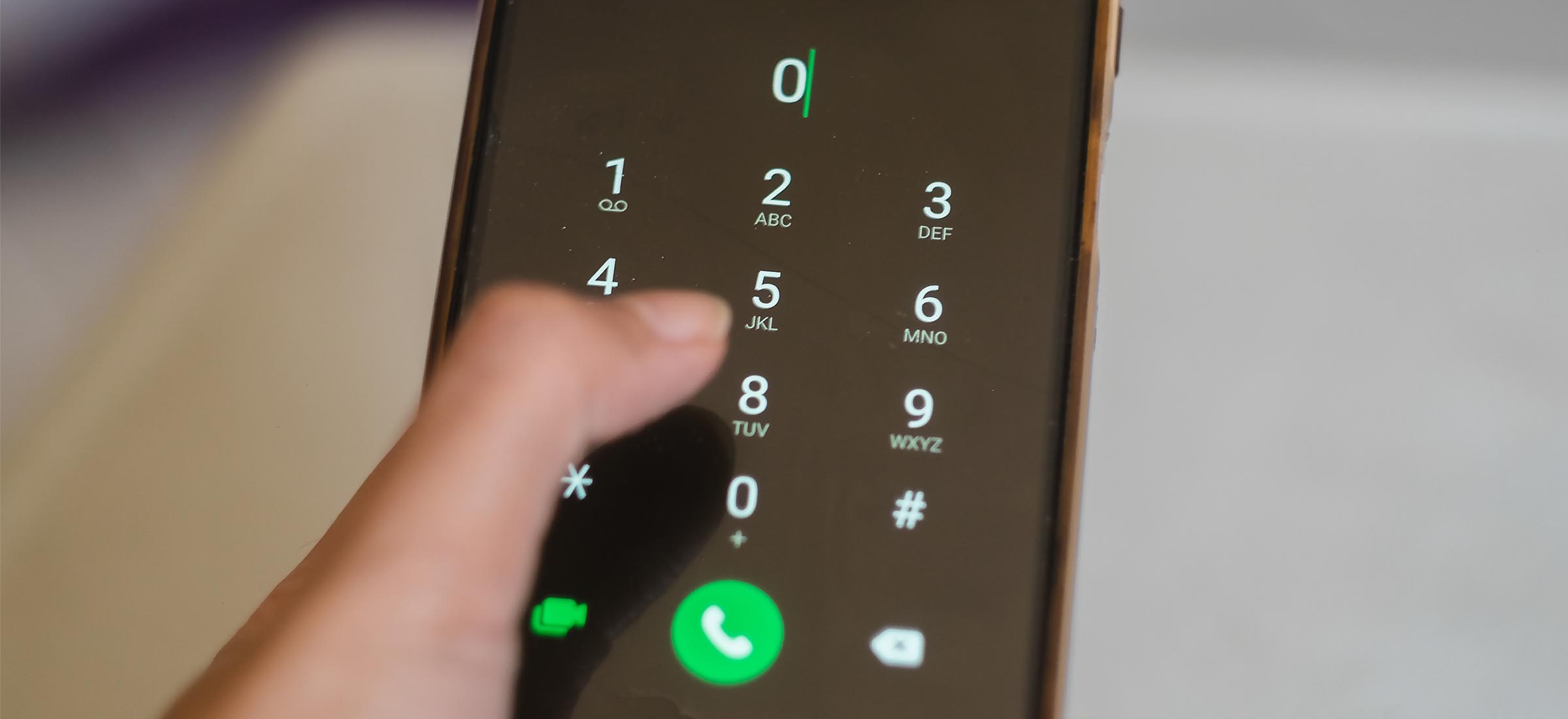 Odbieraj połączenia z zagranicy z wirtualnym numerem telefonu. Przewodnik krok po kroku
