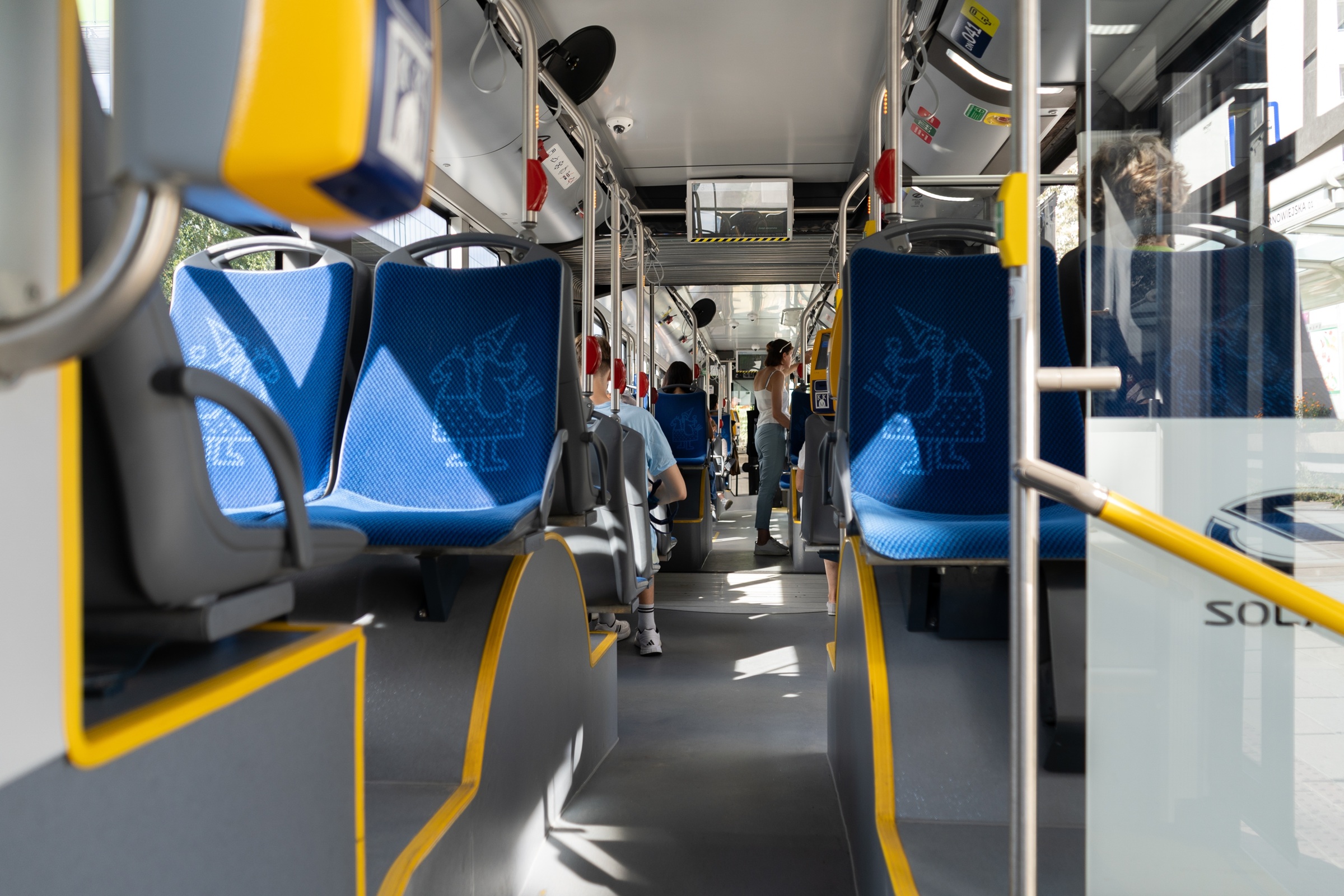 W Krakowie mówią, że Makłowicza w autobusach i tramwajach nie da się słuchać. I to dosłownie
