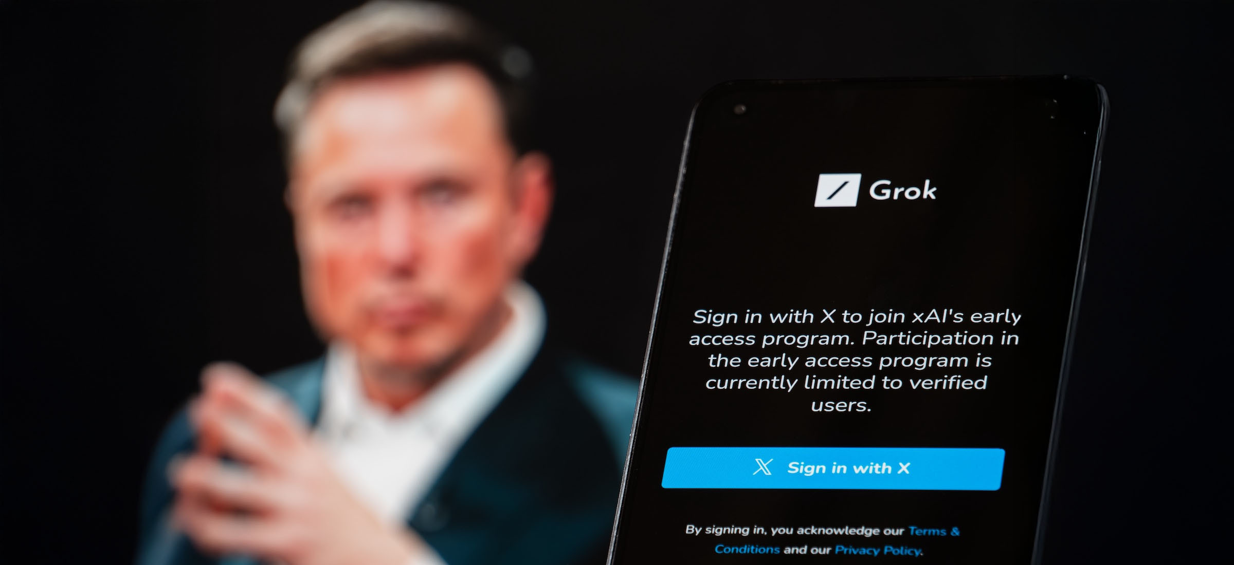 Chatbot Elona Muska wreszcie dostępny w Polsce - i to za darmo. Ale ograniczenia są masywne