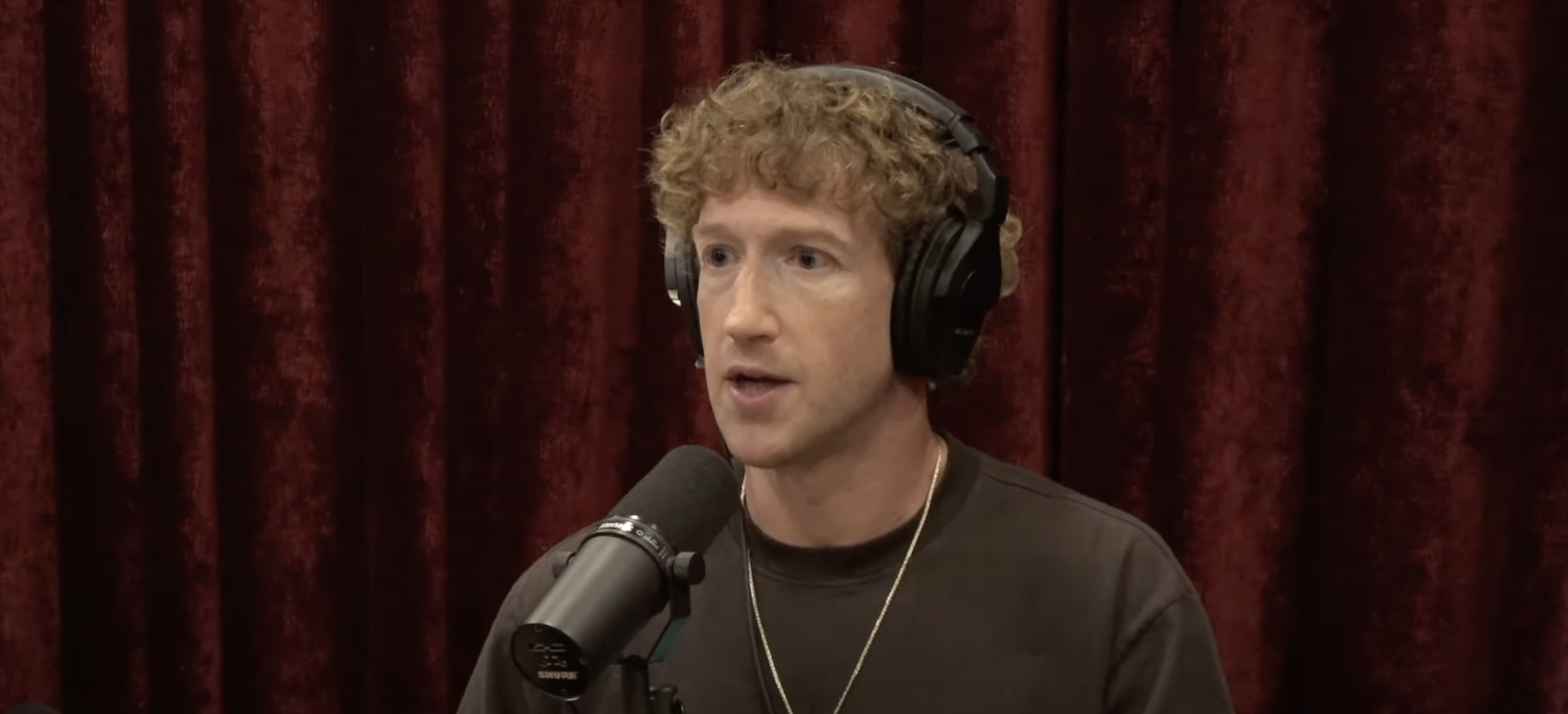 Zuckerberg: "Biały Dom zmuszał nas do cenzurowania informacji o szczepionkach"