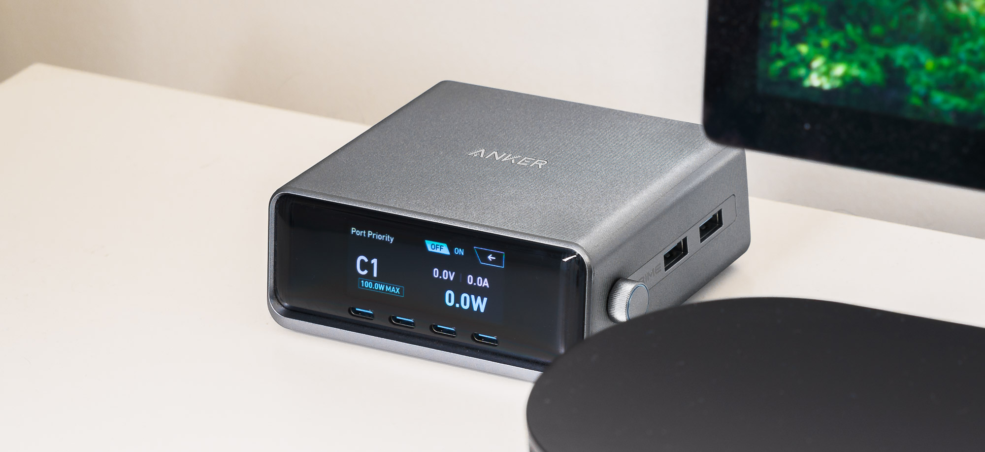 Anker Prime 250 W - ta ładowarka podbiła moje biurko. Inne przestały być potrzebne