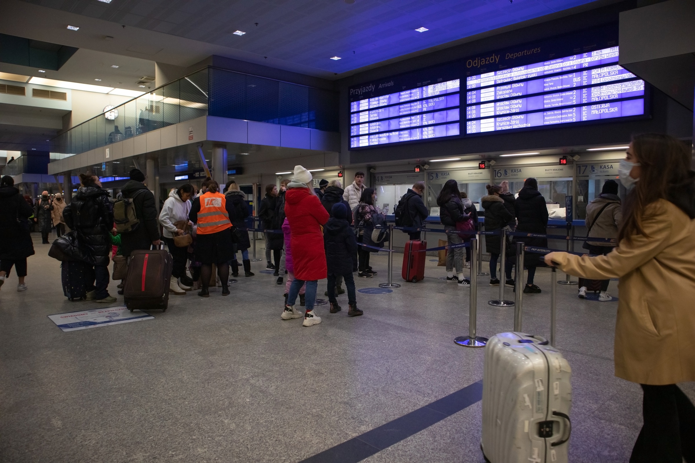 To dlatego nie możesz kupić biletów na pociąg. Ataki na PKP Intercity nie ustają