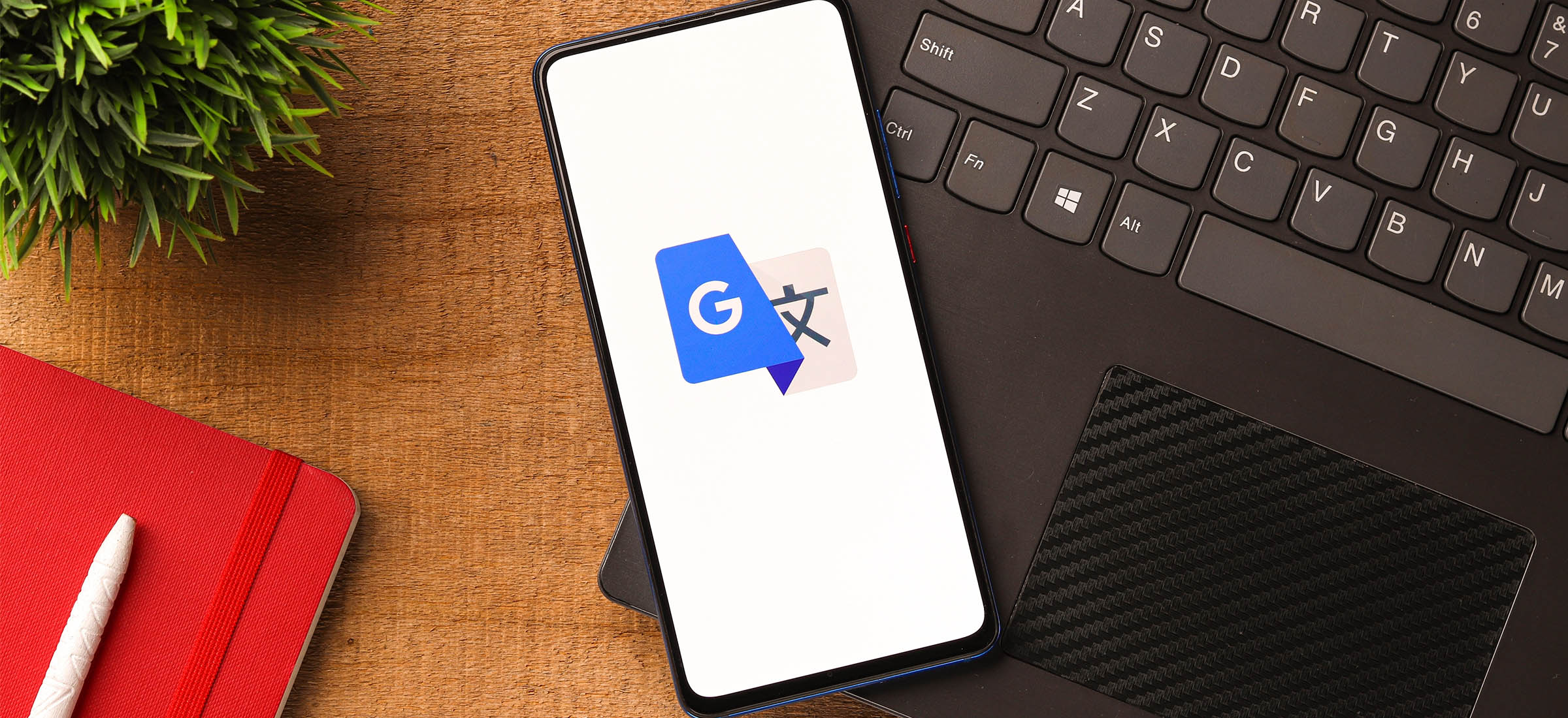 Tłumacz Google przestanie być tępym słownikiem. Nie tylko przetłumaczy, ale i wytłumaczy