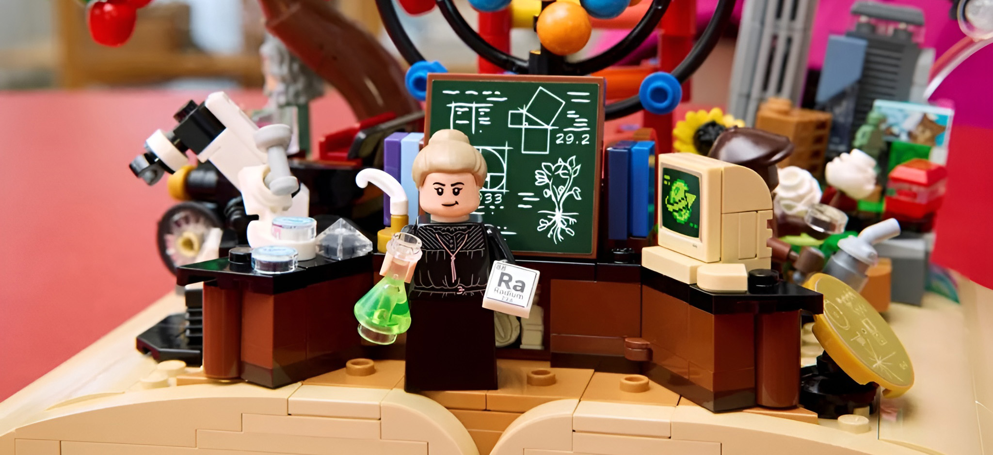 LEGO pokazało nowy zestaw. Wśród figurek Maria Skłodowska-Curie