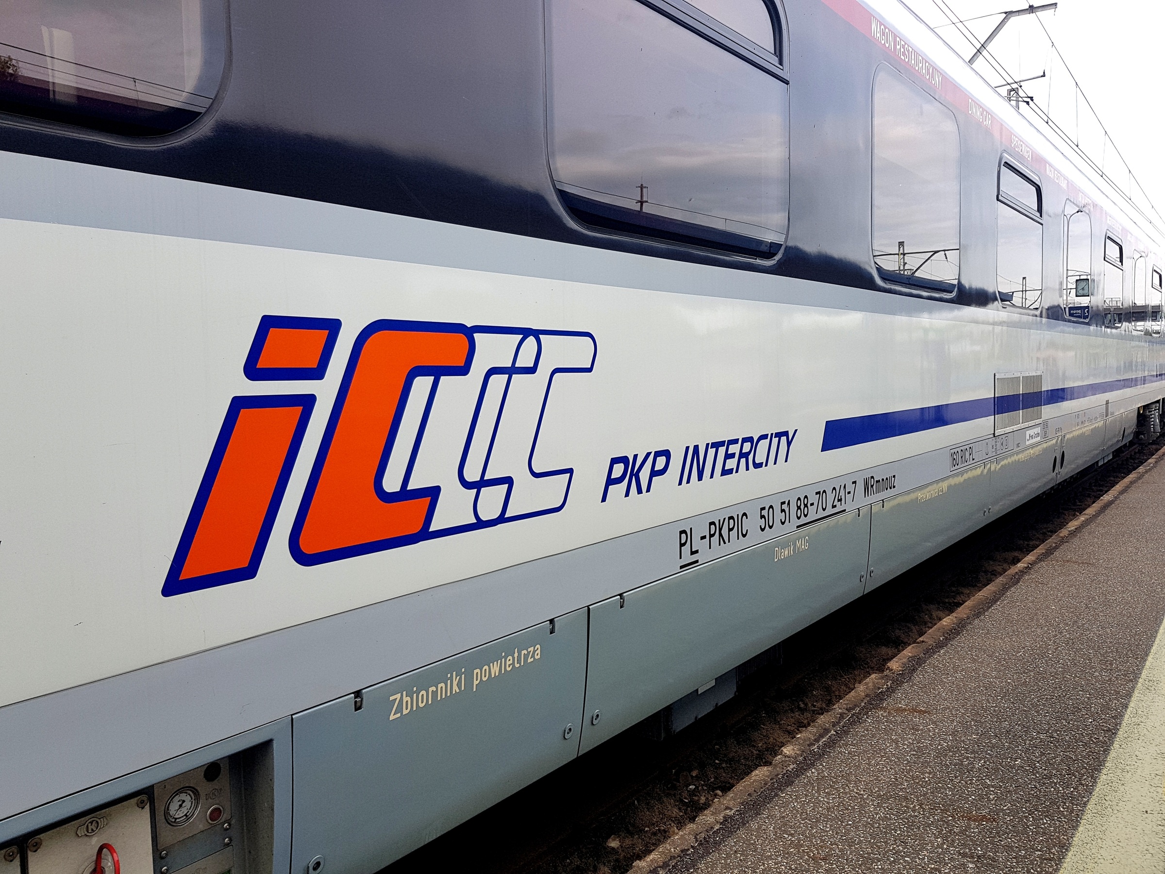 Jeździsz pociągami i zgarniasz zniżki. PKP Intercity jak linie lotnicze - nagrodzi wiernych pasażerów